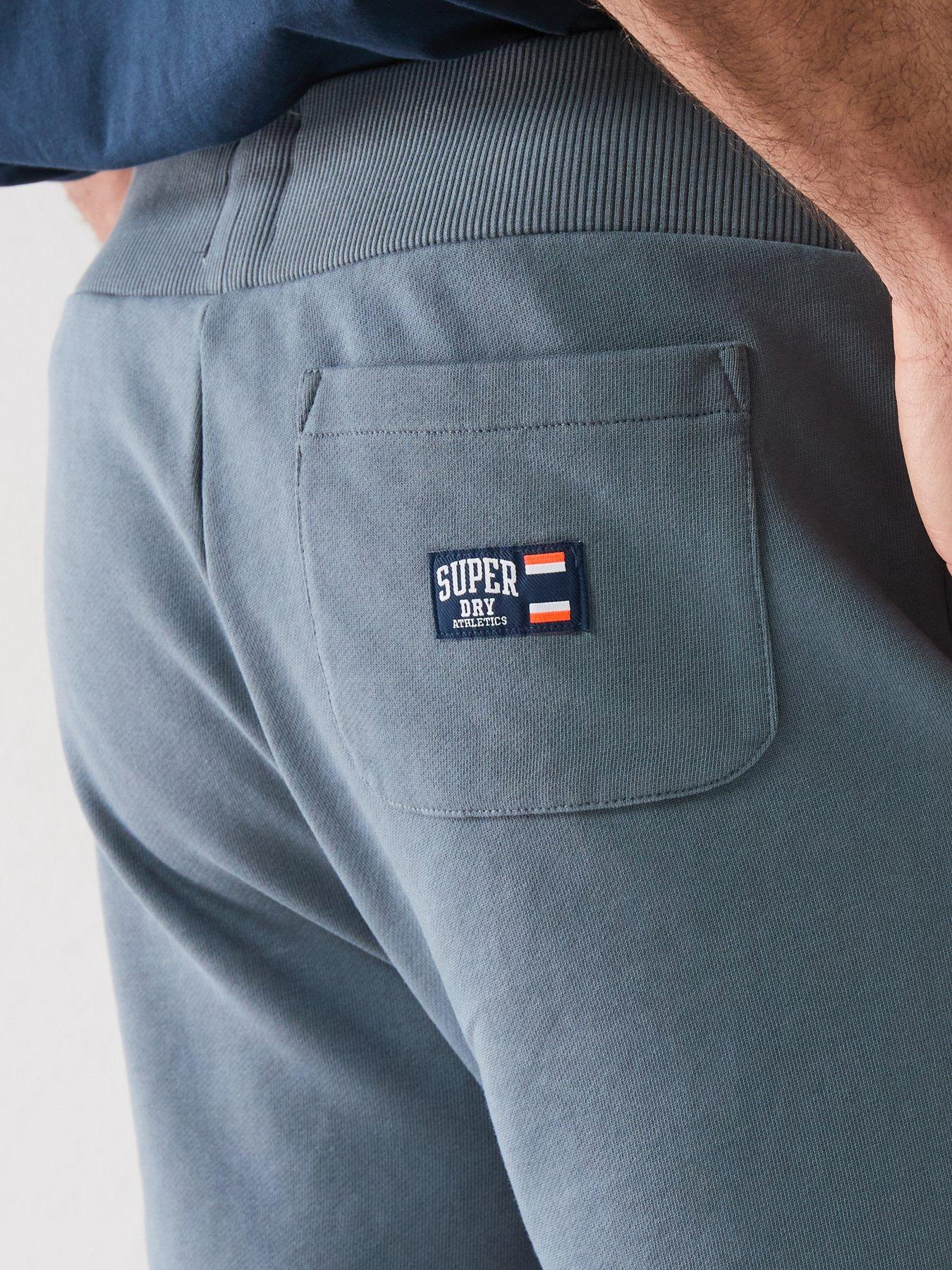superdry-superdry-essential-logo-classic-sweat-shorts-blueoutfit
