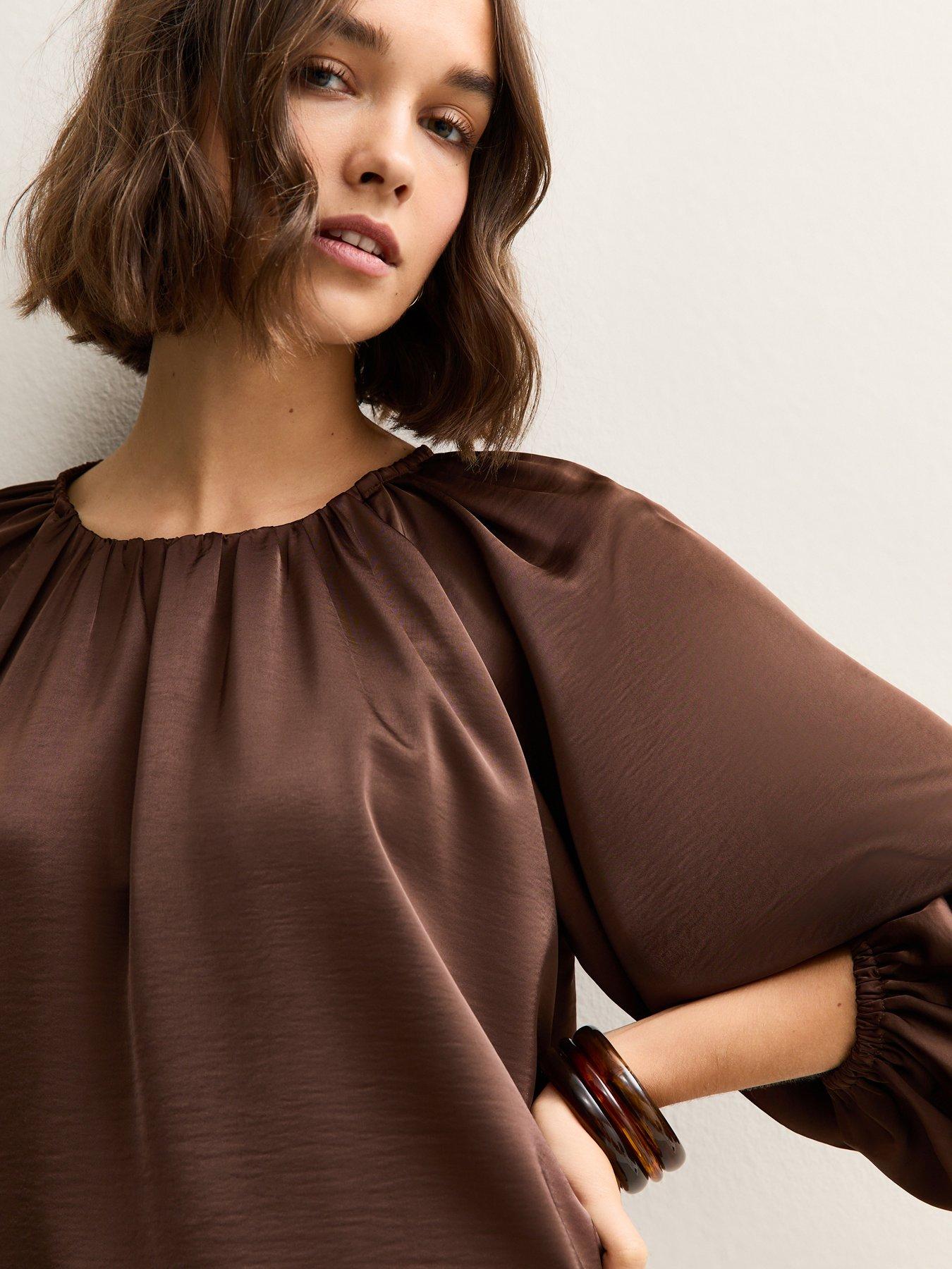 new-look-brown-satin-gathered-crop-sleeve-blouseoutfit