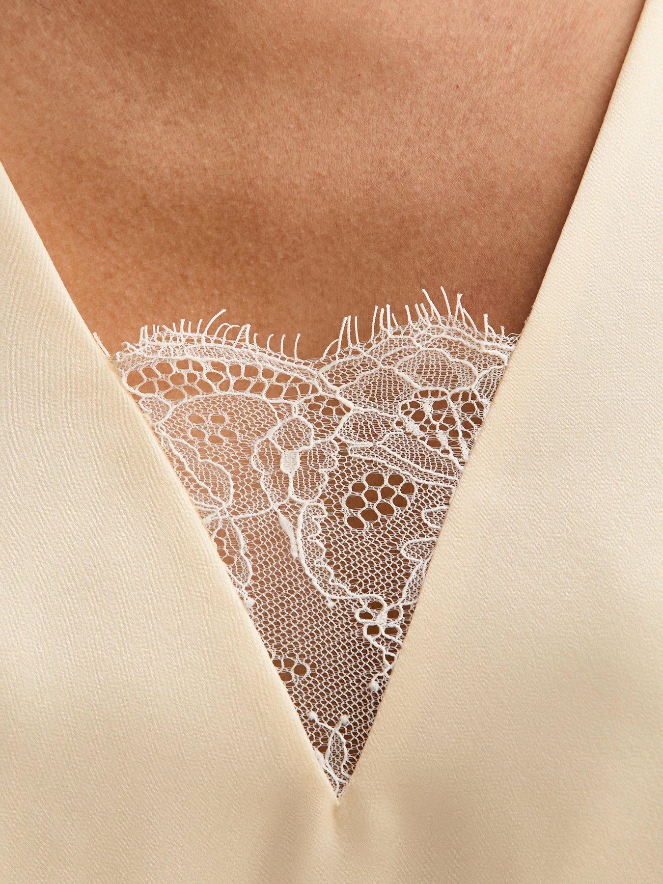 new-look-cream-lace-insert-v-neck-topdetail
