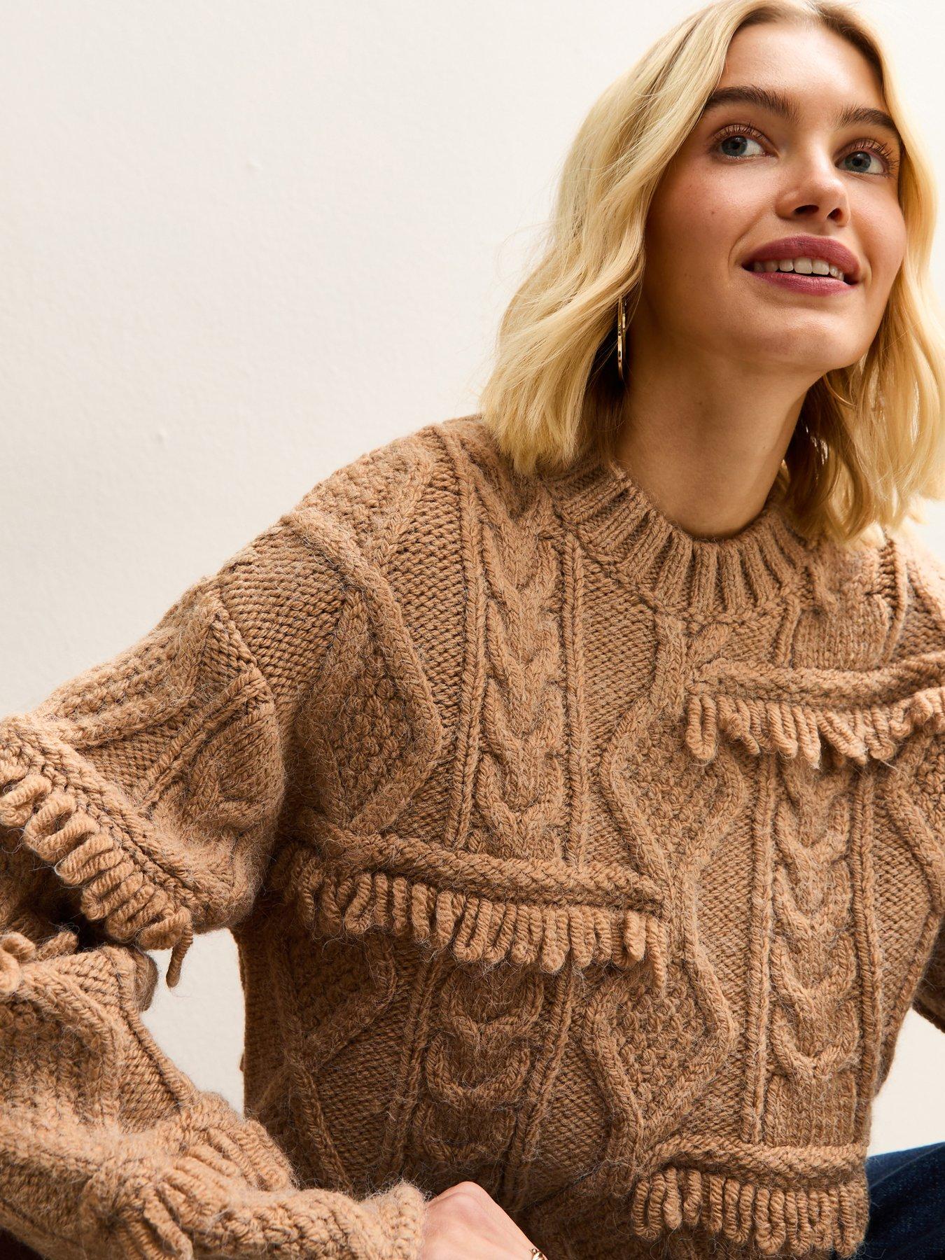 new-look-camel-multi-knit-fringed-jumperoutfit