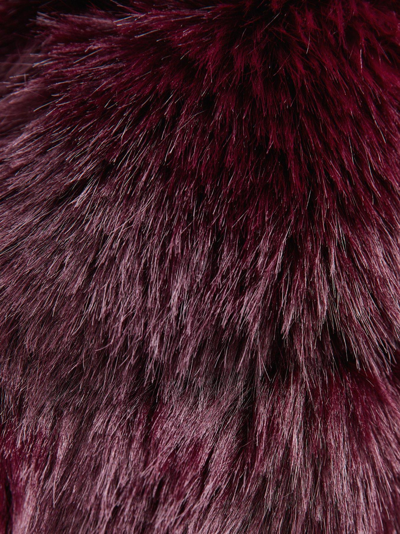 new-look-panelled-faux-fur-jacket-burgundydetail