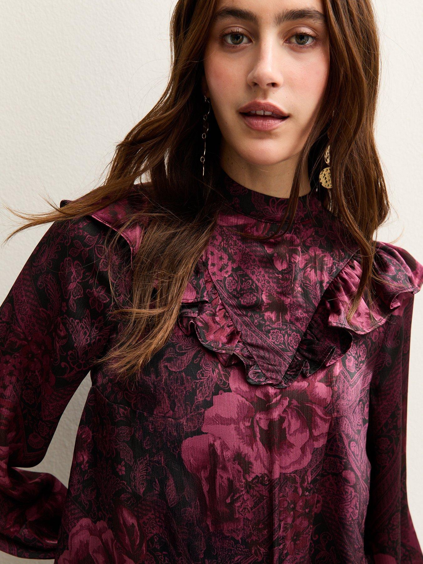 new-look-red-floral-print-high-neck-blouseoutfit