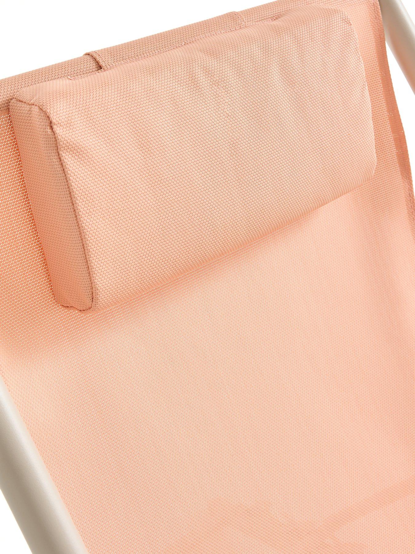 the-very-collection-palm-springs-deckchair-peachdetail