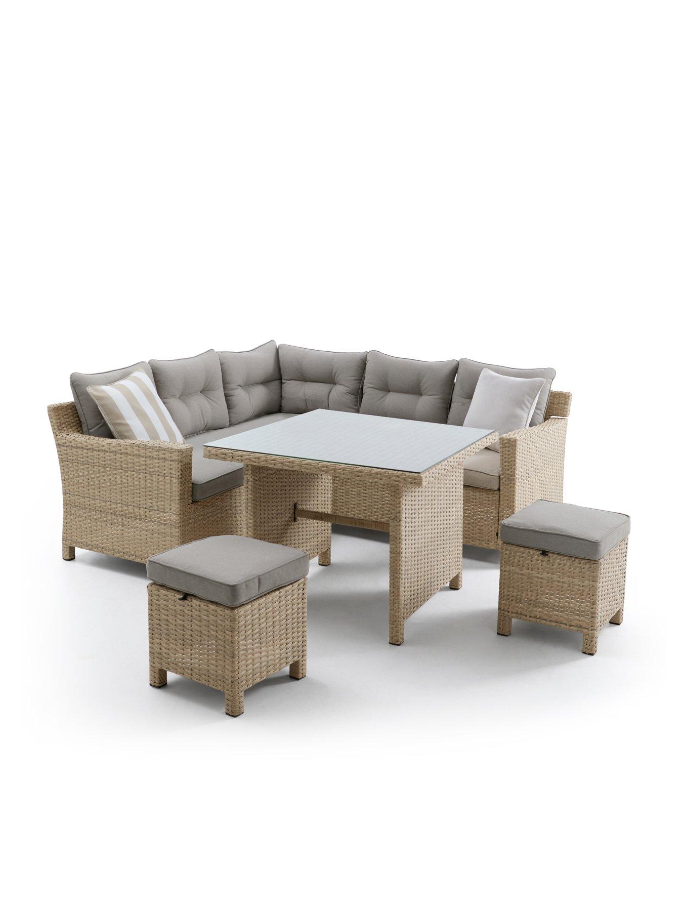 the-very-collection-sarasota-compact-corner-dining-setback