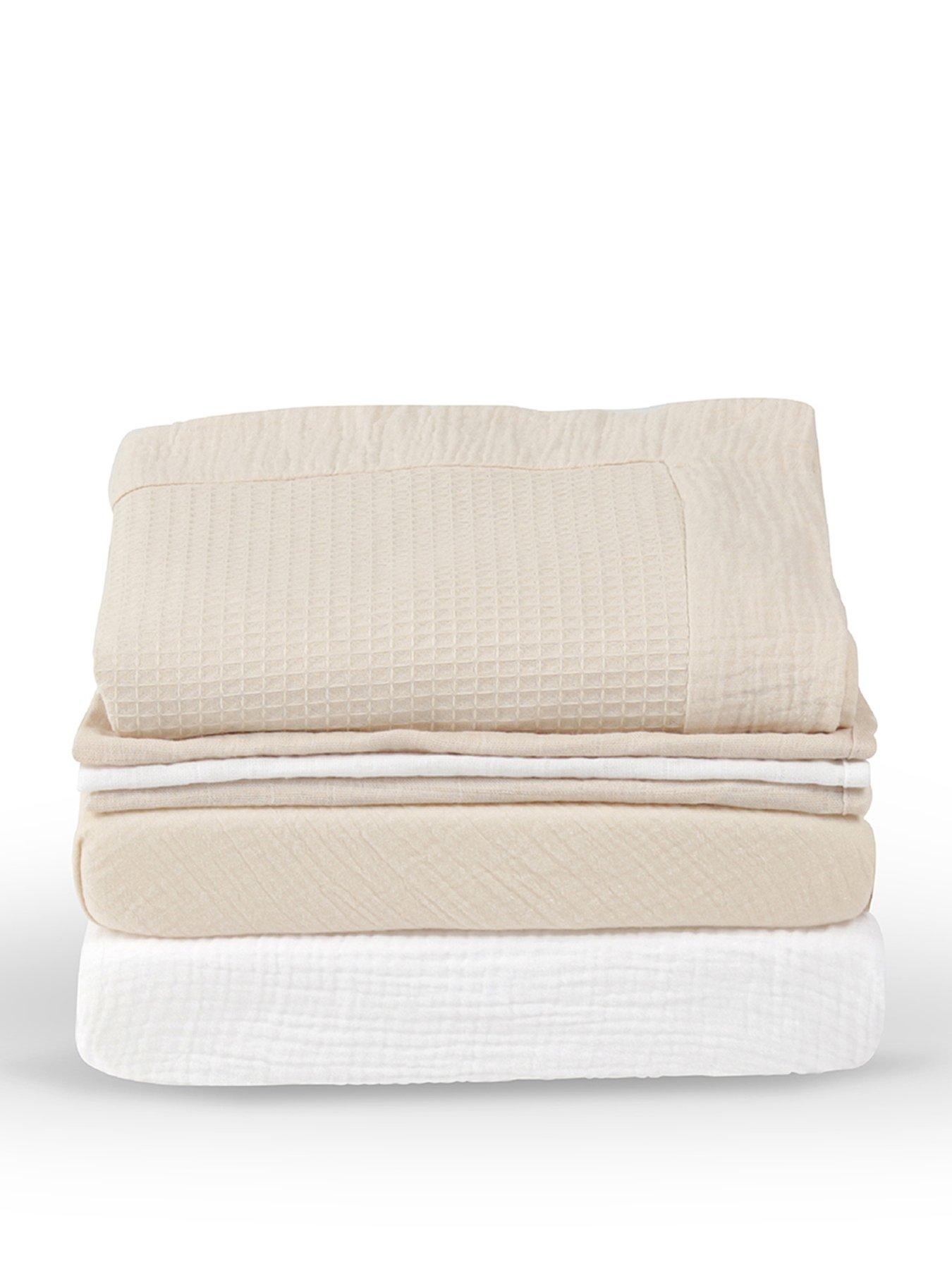 cuddleco-universal-crib-co-sleeper-bedding-set-cashmere-wafflestillFront