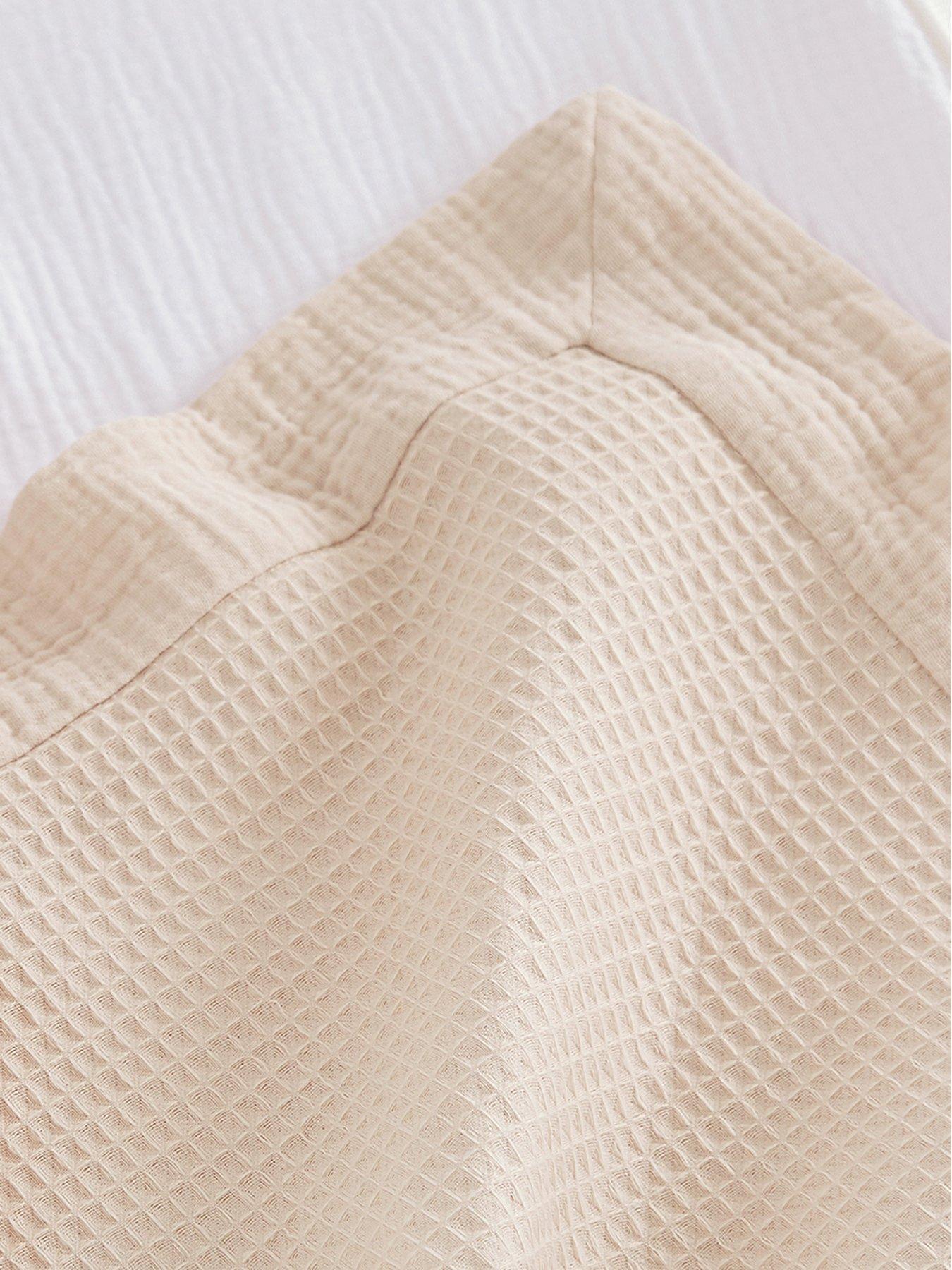 cuddleco-universal-crib-co-sleeper-bedding-set-cashmere-waffleback