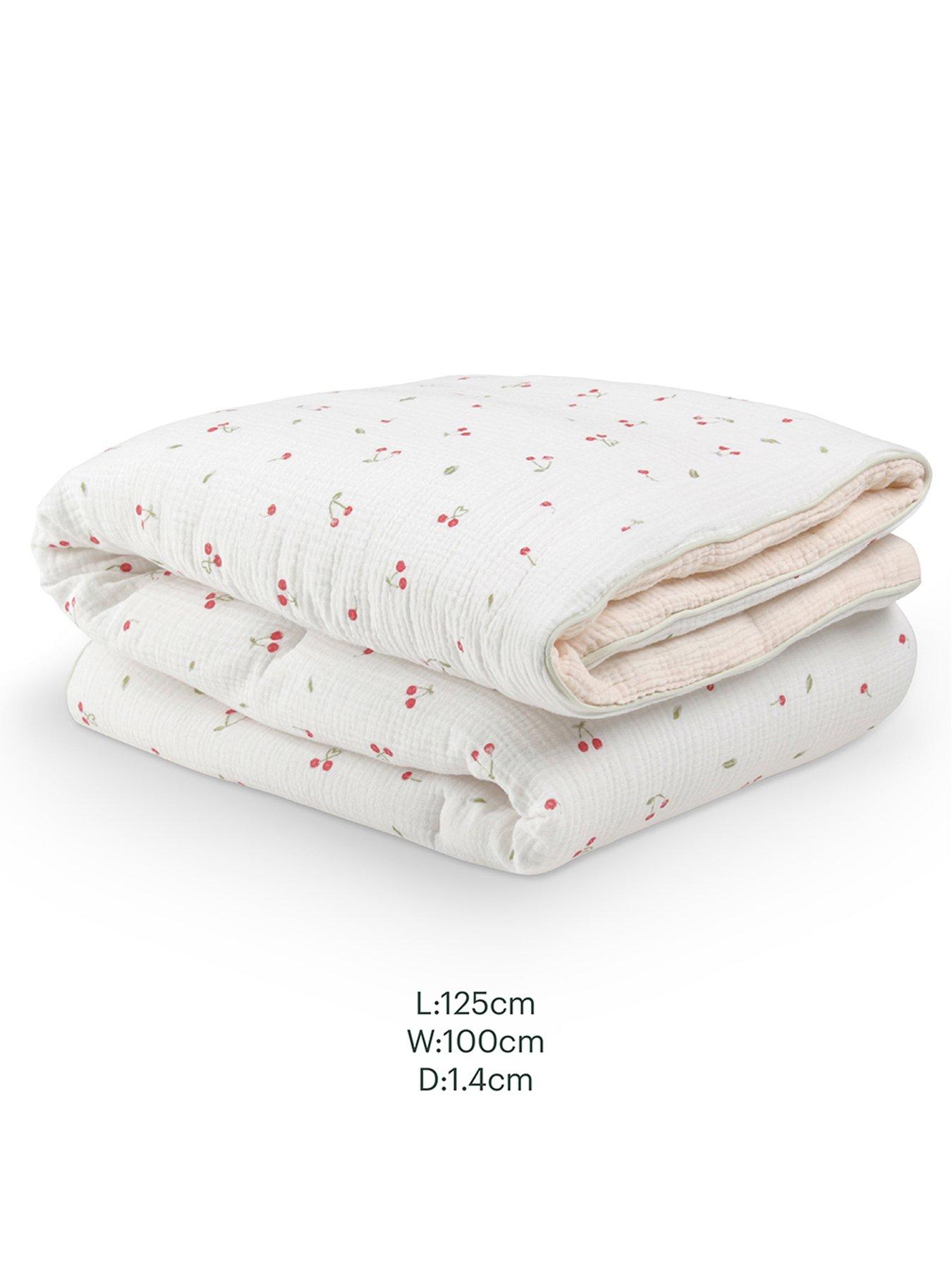 cuddleco-cot-bed-quilt-ditsy-cherrydetail