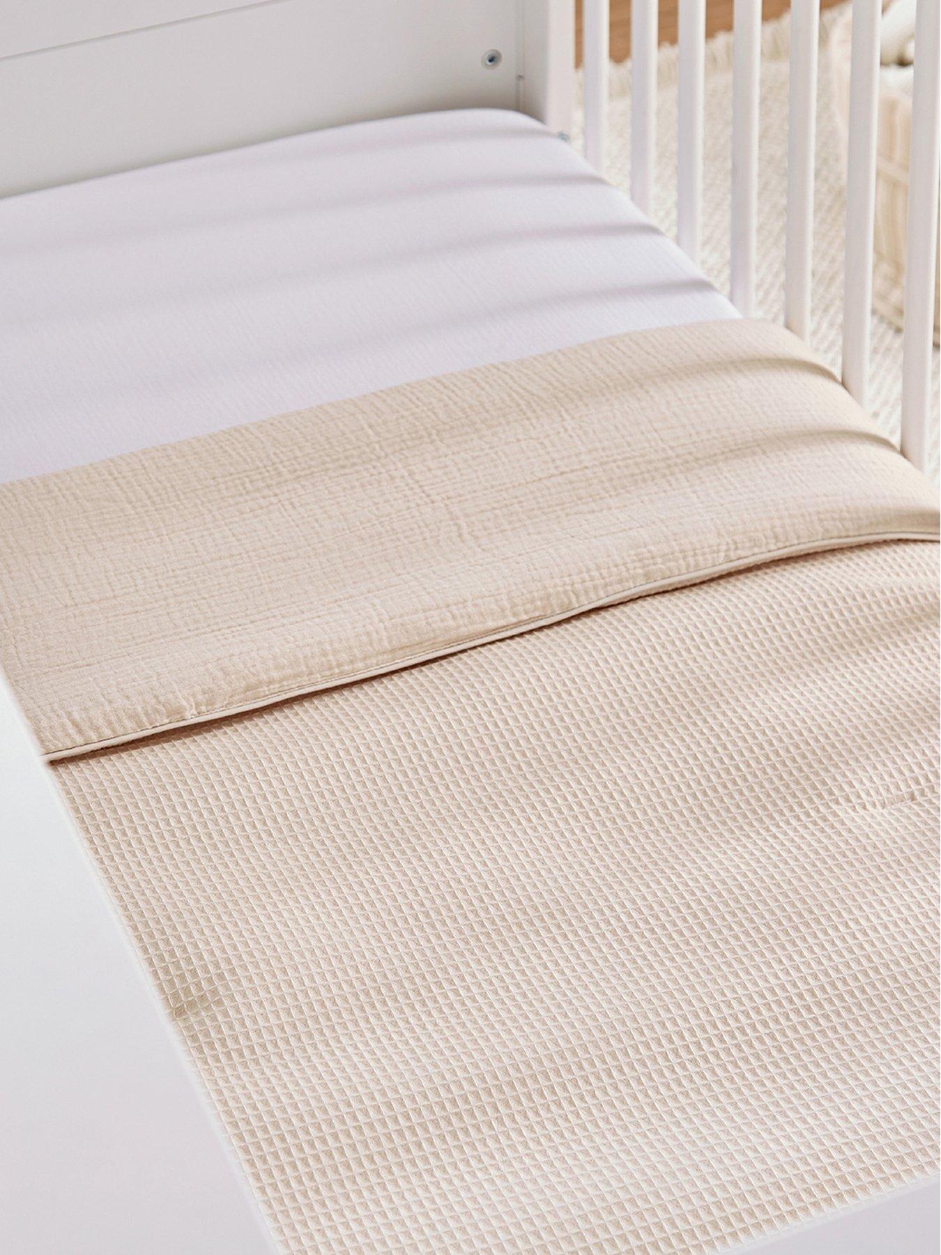 CuddleCo Cot Bed Quilt - Cashmere Waffle