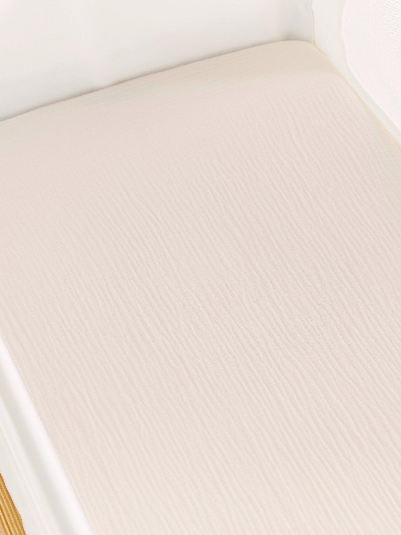 Image 3 of 4 of CuddleCo Universal Crib/ Co Sleeper Sheets 2pk - Ditsy Cherry