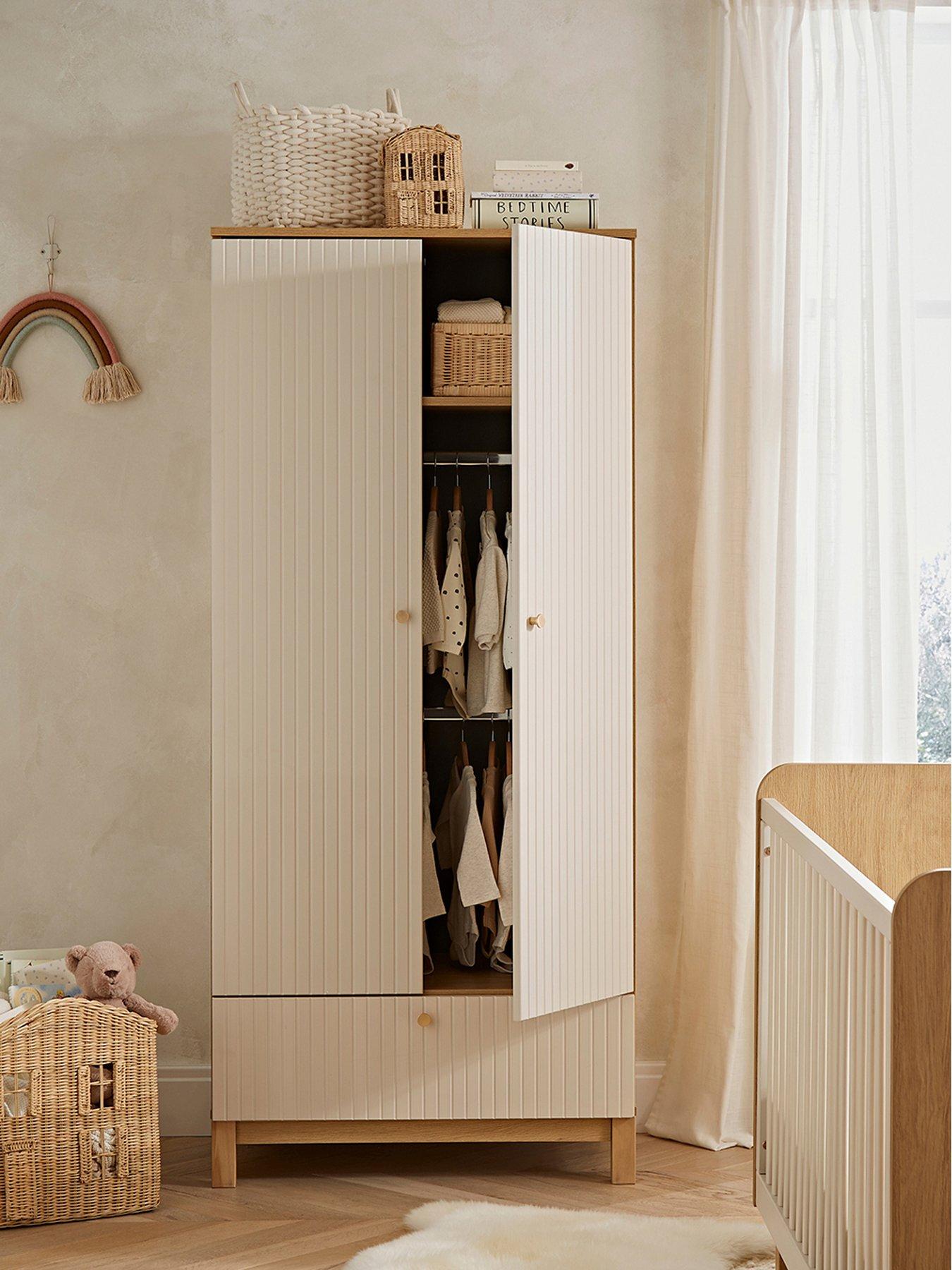 cuddleco-remi-wardrobe-oakcashmereback