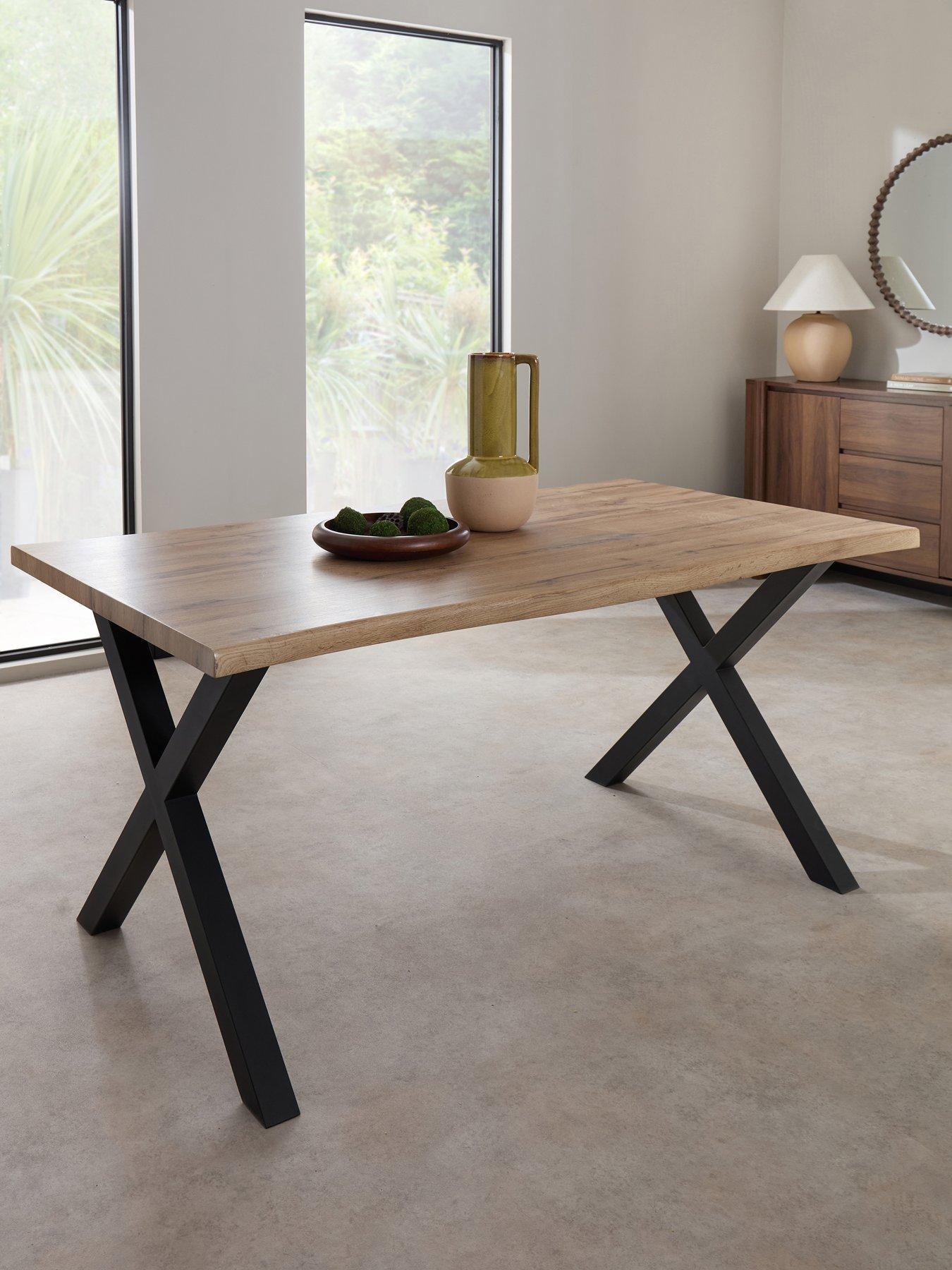 The Very Collection Mathers 160cm Dining Table