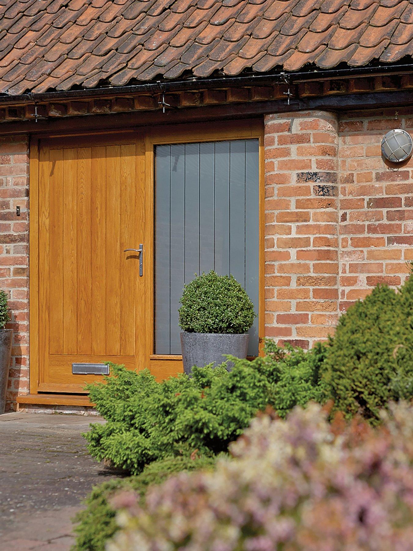 ronseal-crystal-clear-outdoor-varnish-matt-750mldetail