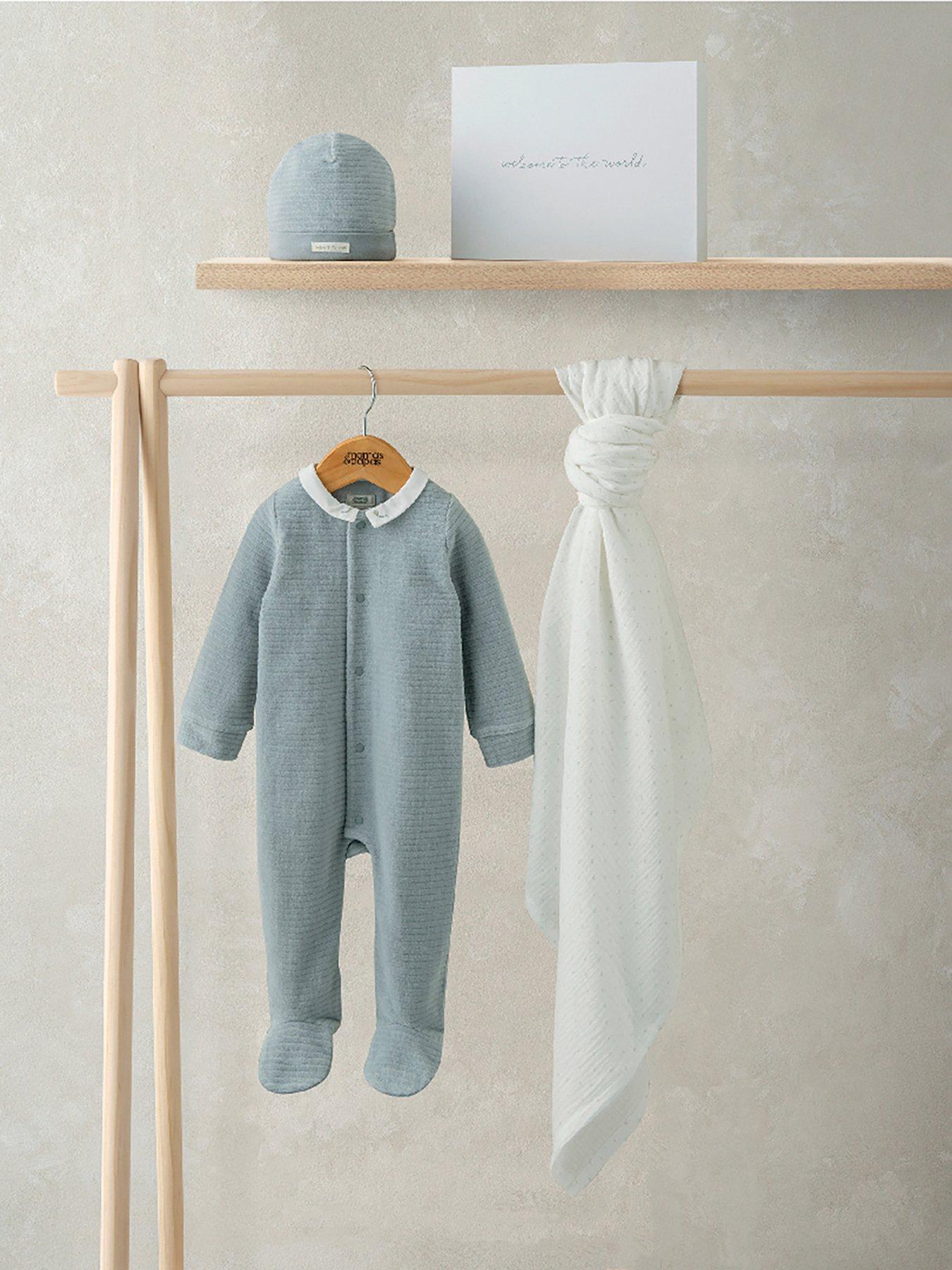Image 3 of 6 of Mamas & Papas Baby Boys Welcome To The World 3 Piece Gift Set - Multi