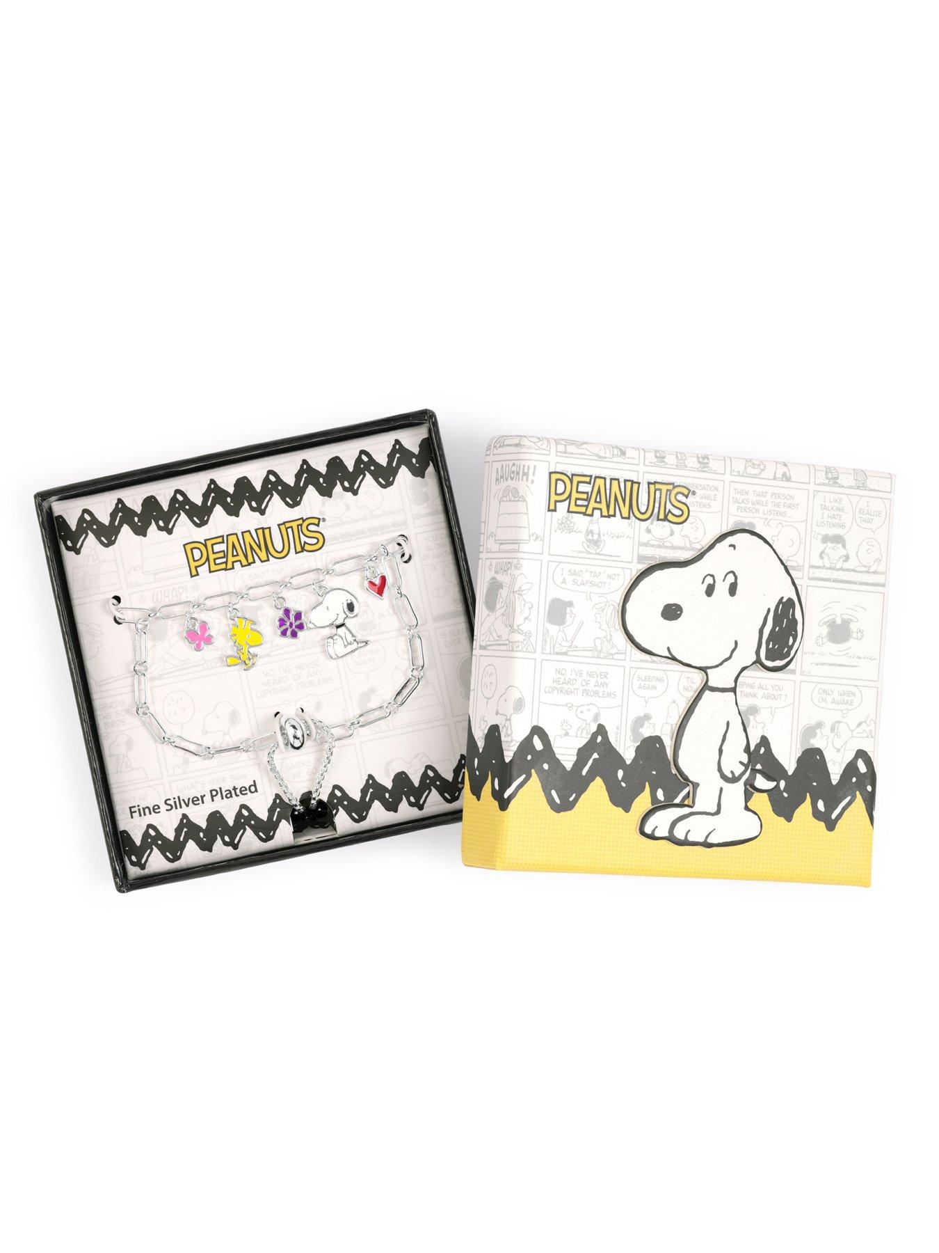 Image 4 of 4 of Hello Kitty Peanuts Snoopy Friendship Charm Bracelet