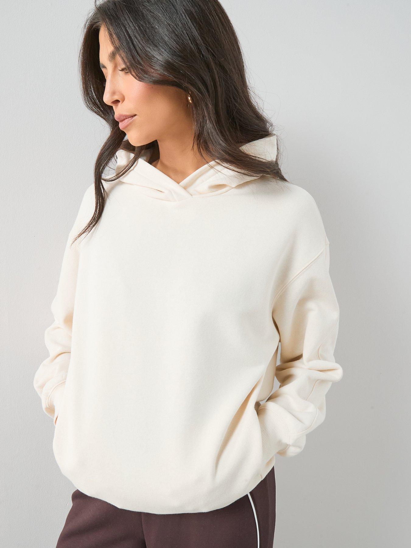the-very-collection-relaxed-hoodie-creamoutfit