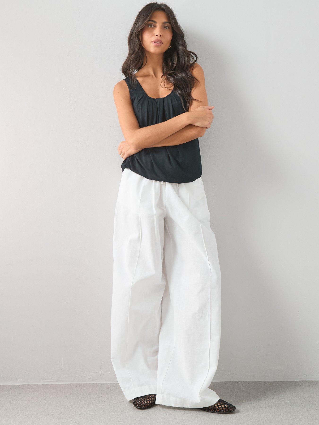 Image 6 of 7 of The Very Collection Stretch Bubble Hem Vest