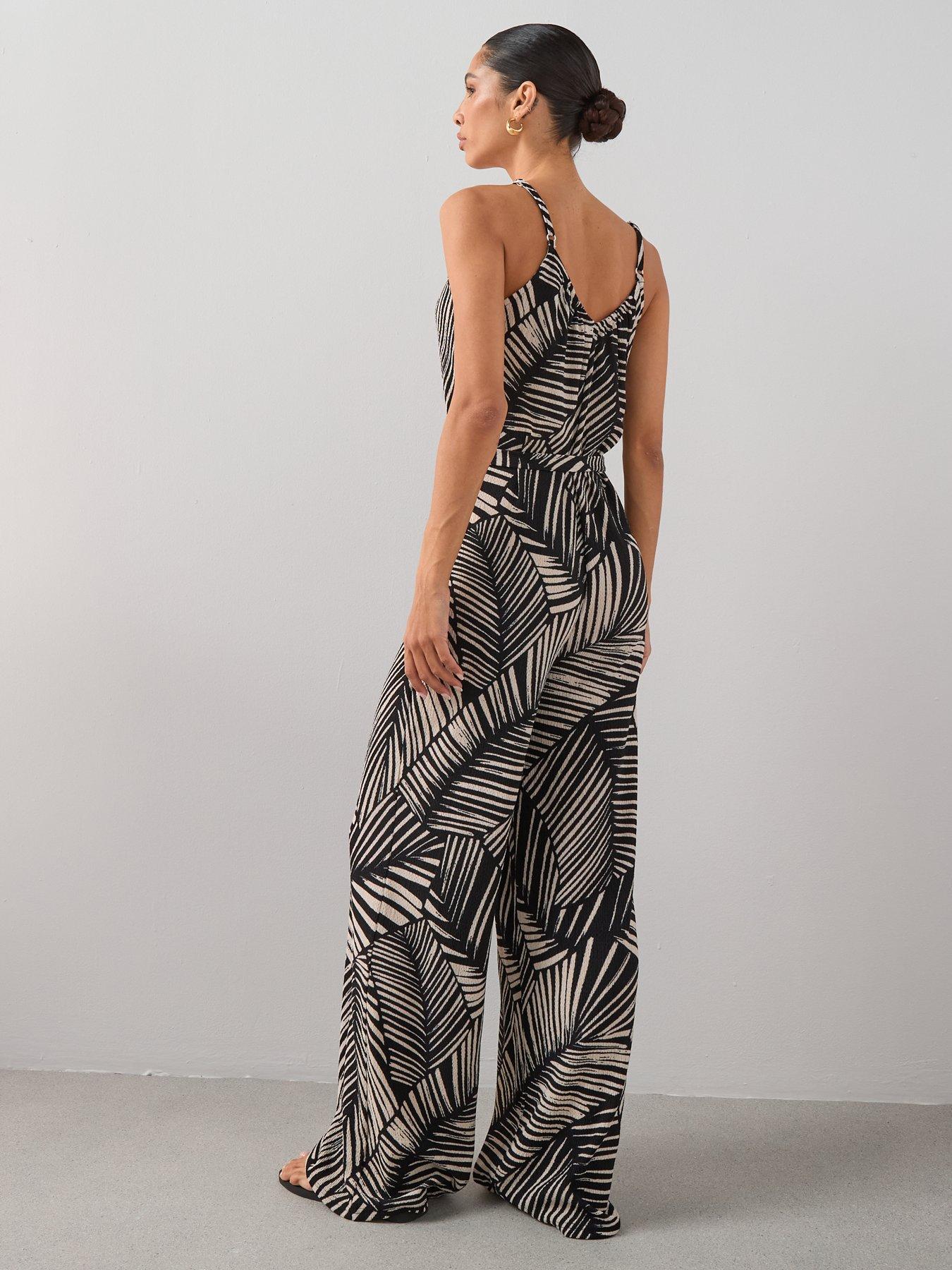 the-very-collection-printed-crinkle-strappy-jumpsuit-monostillFront