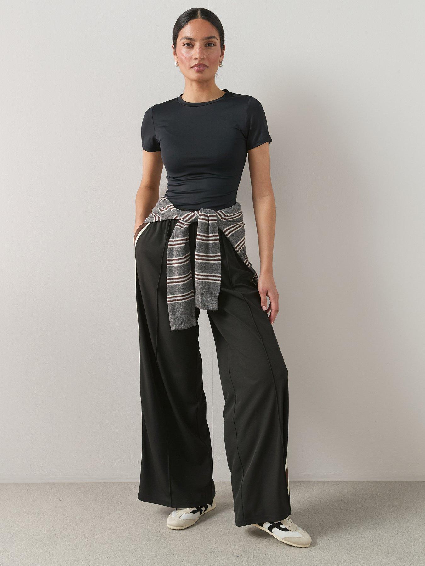 the-very-collection-soft-touch-short-sleeve-tee-blackback