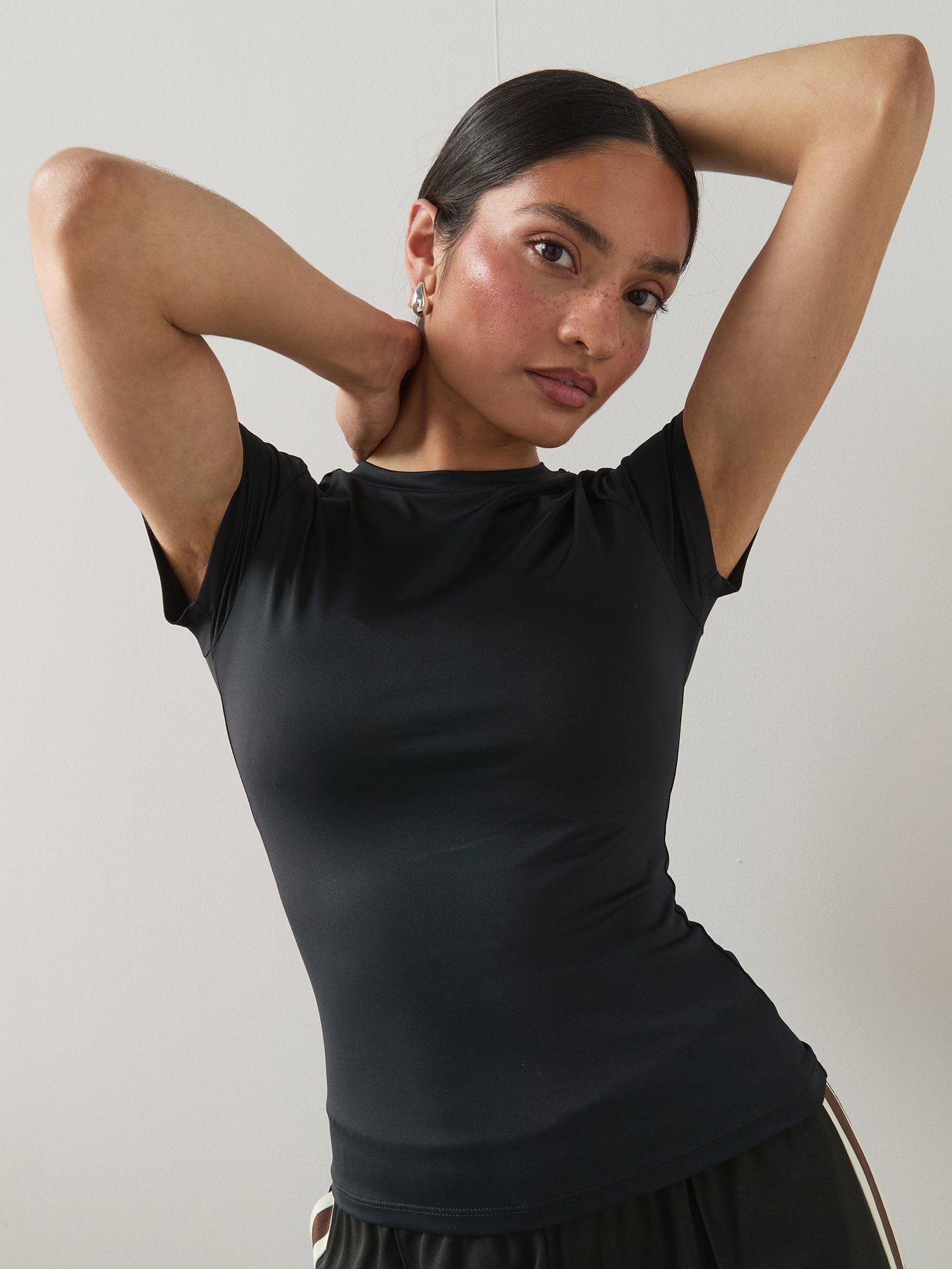 the-very-collection-soft-touch-short-sleeve-tee-blackdetail