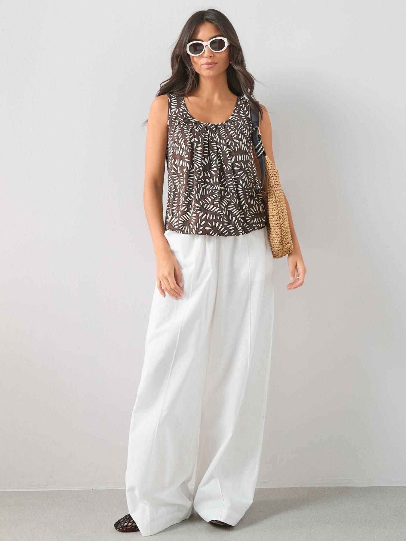 Image 6 of 7 of The Very Collection Stretch Bubble Hem Vest