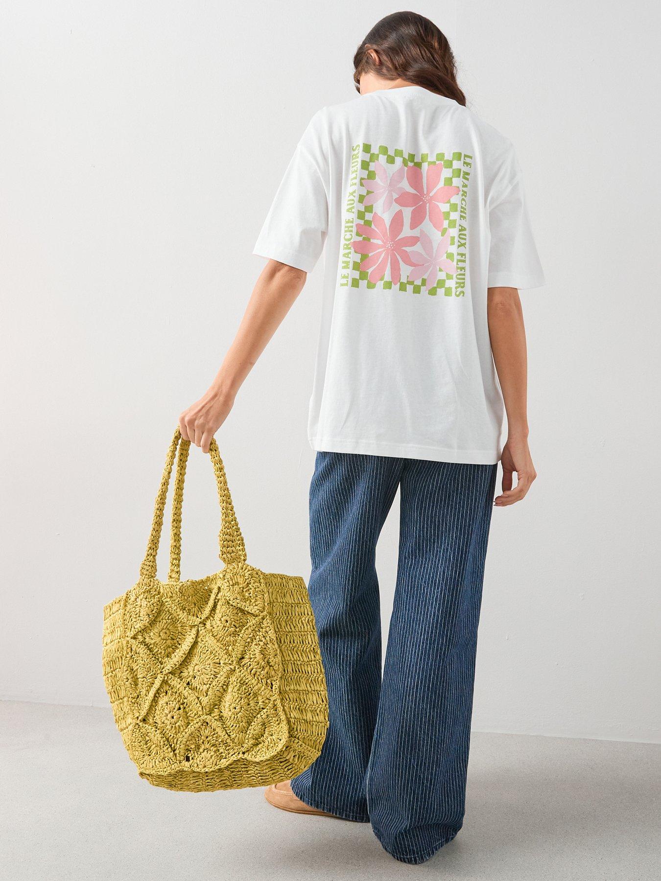 the-very-collection-fleurs-oversized-graphic-t-shirt-whitestillFront