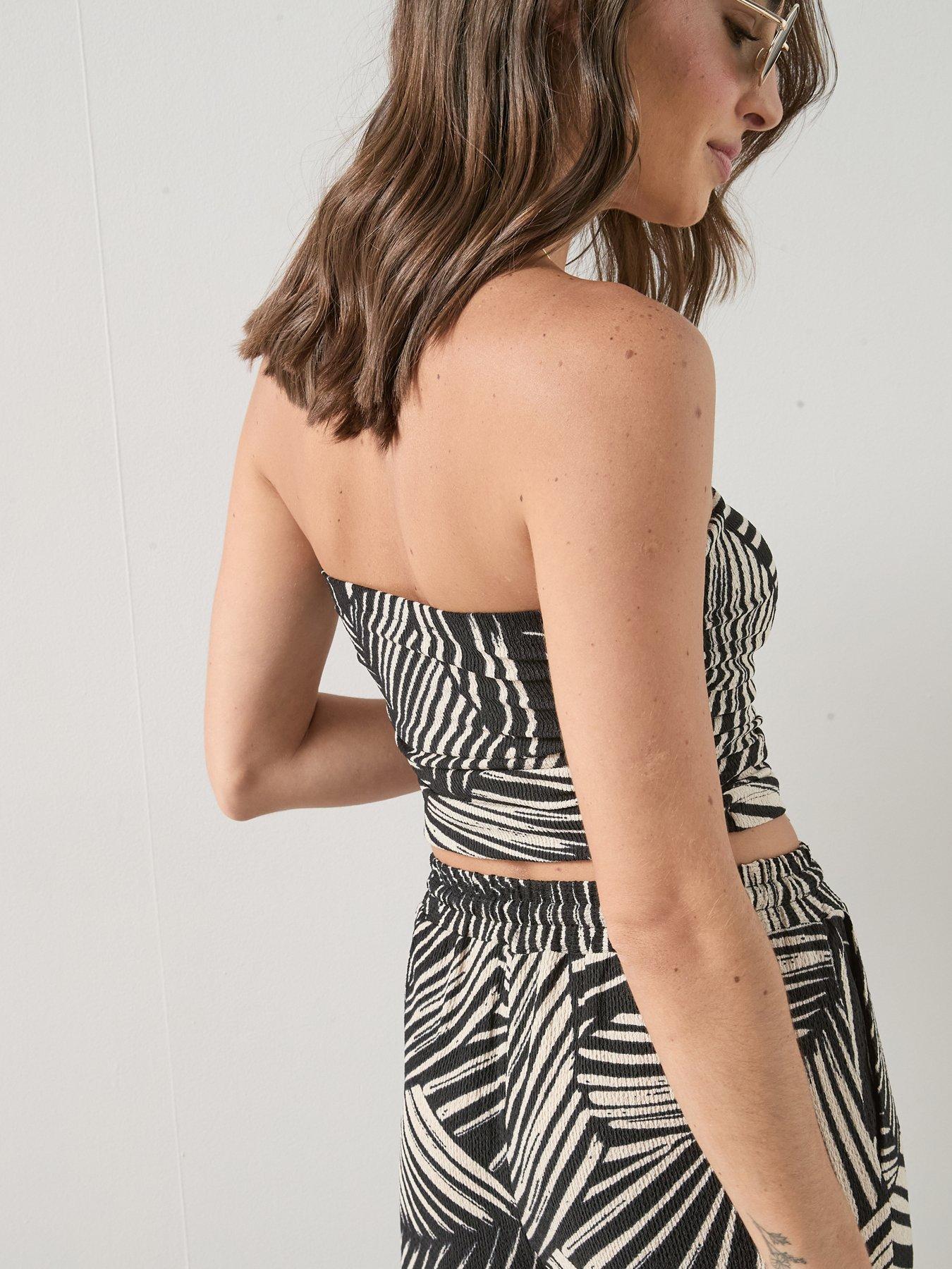 the-very-collection-printed-crinkle-bandeau-top-monostillFront