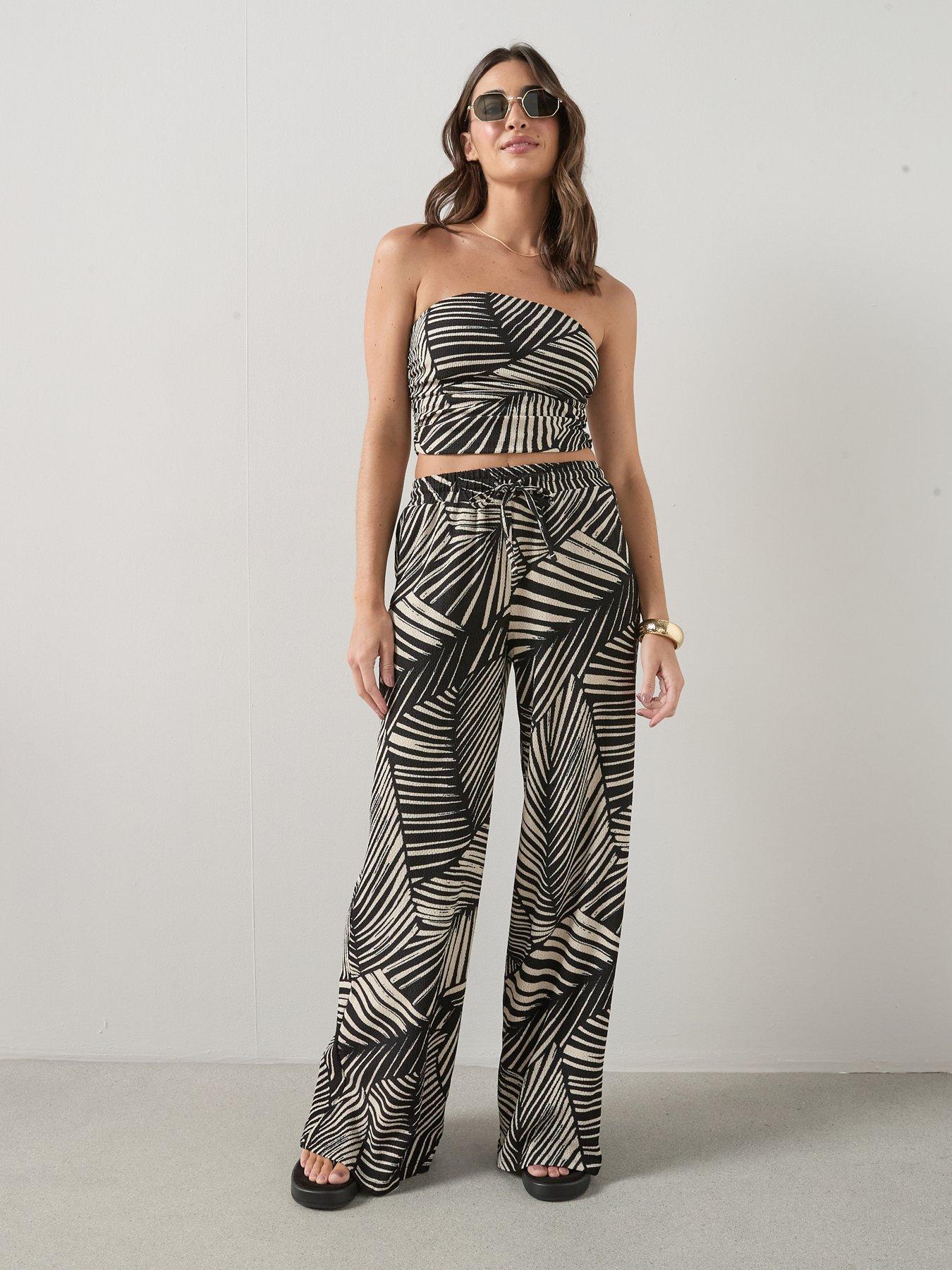 the-very-collection-printed-crinkle-bandeau-top-monoback