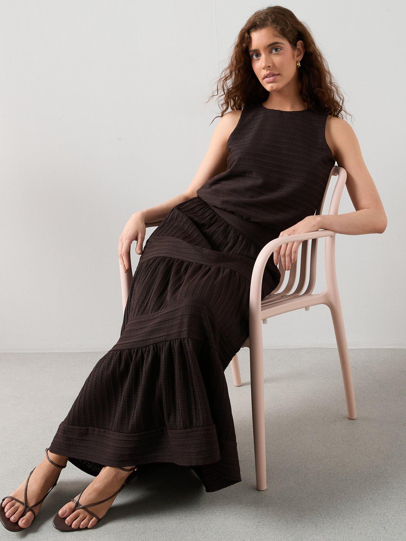 Image 6 of 7 of The Very Collection Textured Tiered Co-ord Maxi Skirt - Brown