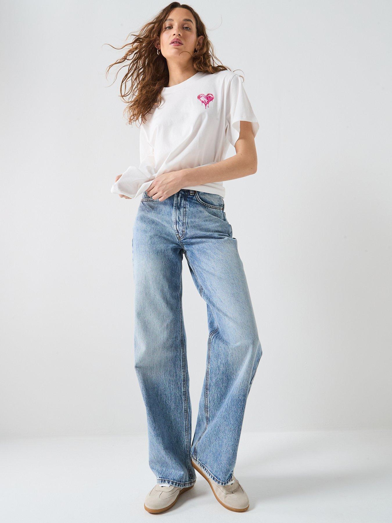 Image 3 of 6 of HUGO Vintage Heart Logo T-Shirt - White