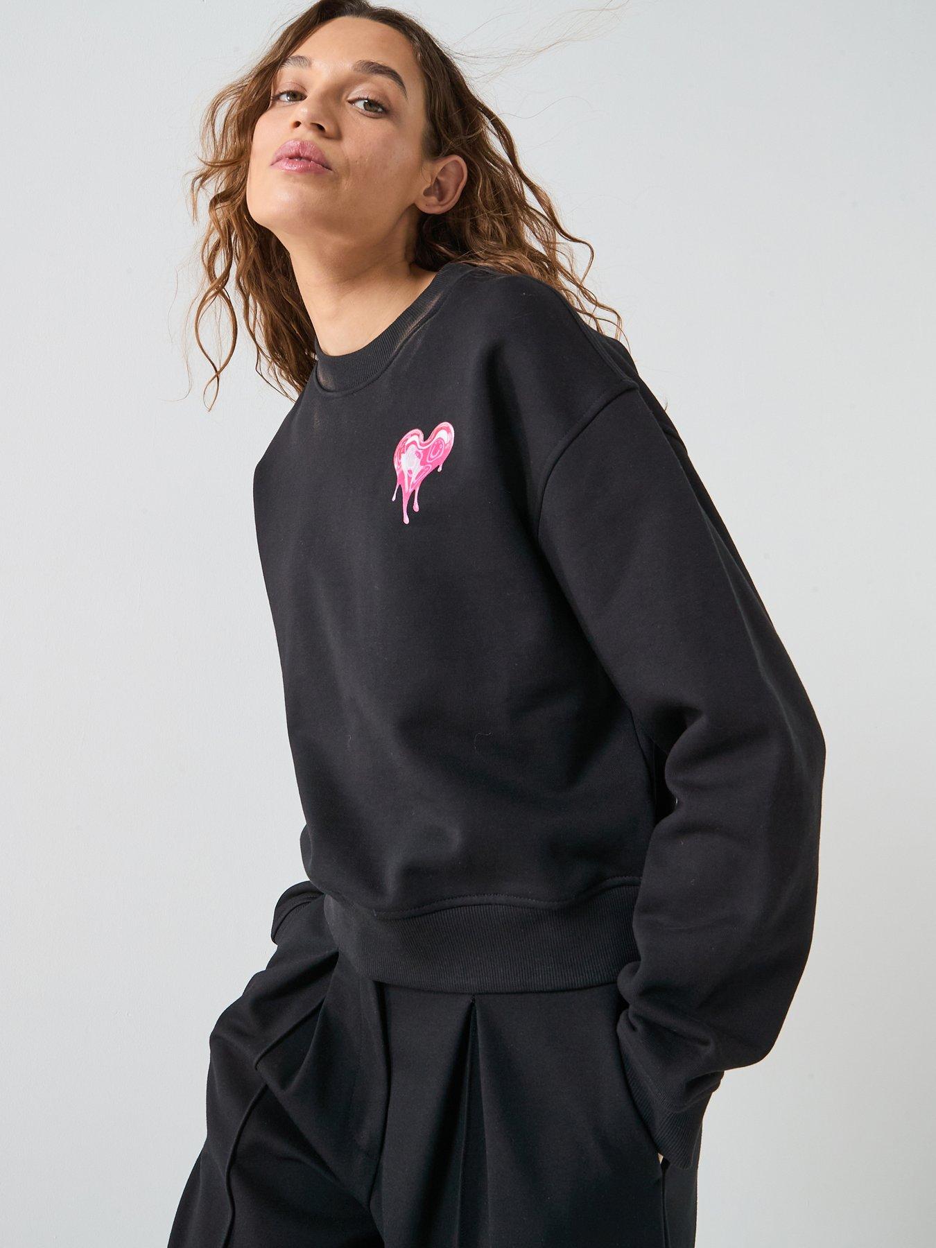 hugo-heart-logo-sweatshirt-blackfront