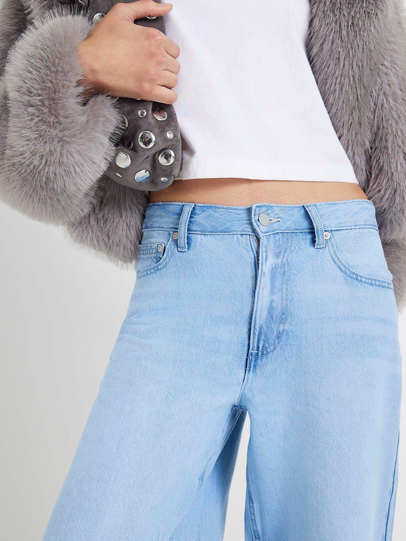 Image 4 of 4 of River Island Bella Baggy Jeans&nbsp;- Blue