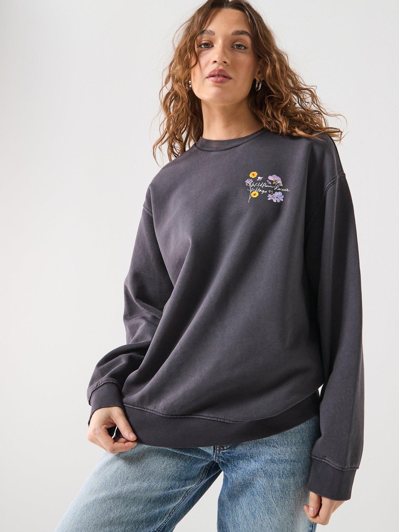 hugo-relaxed-fit-long-sleeve-sweatshirt-with-back-graphic-greystillFront
