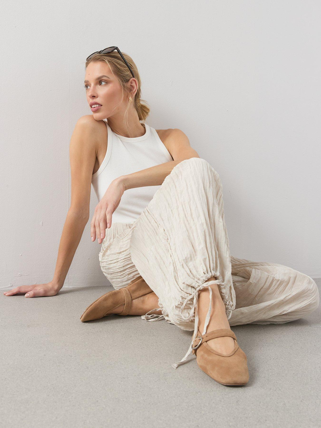 Image 6 of 6 of The Very Collection Balloon Trouser&nbsp; - Cream