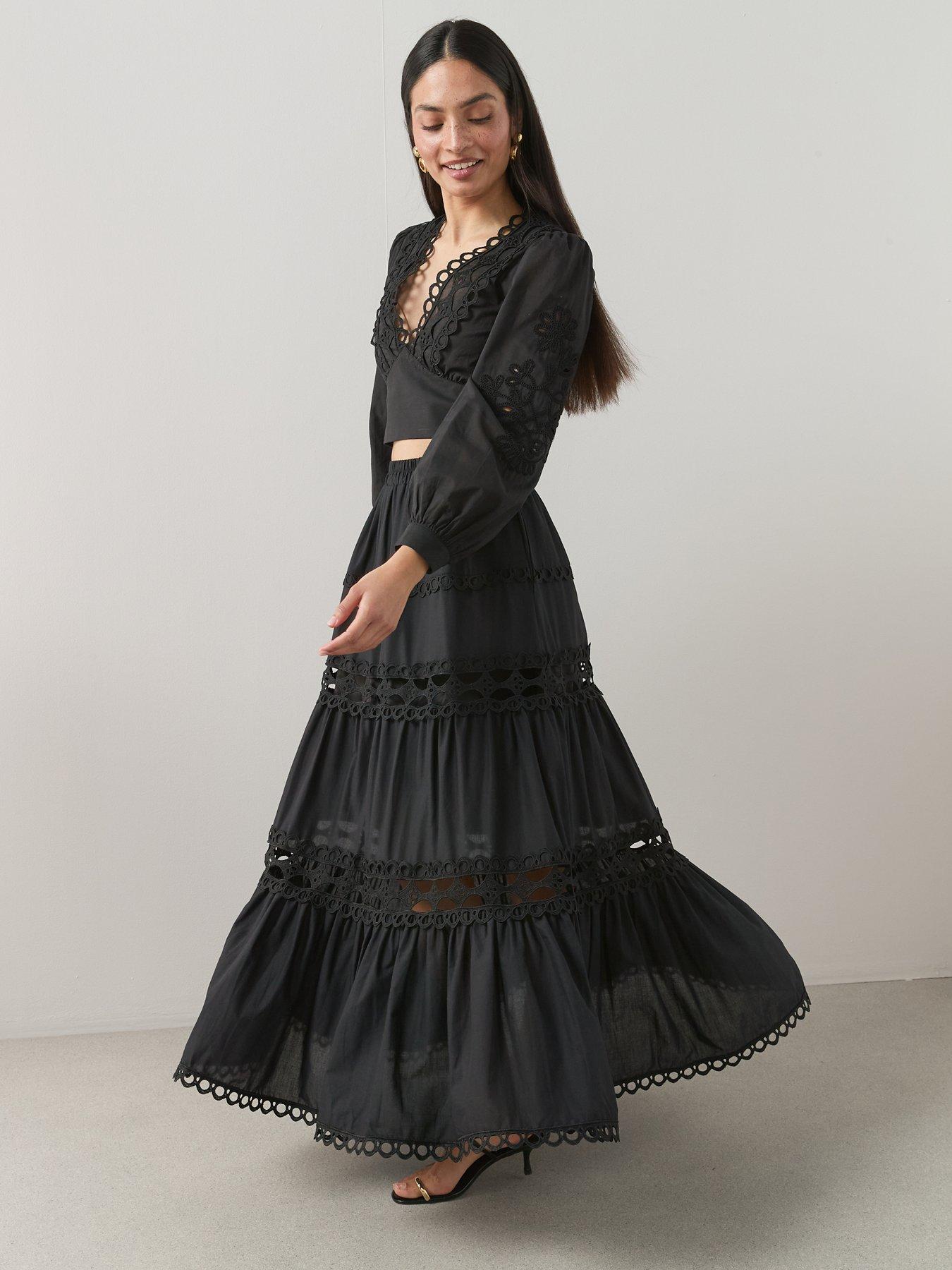 the-very-collection-maxi-broderie-skirtback