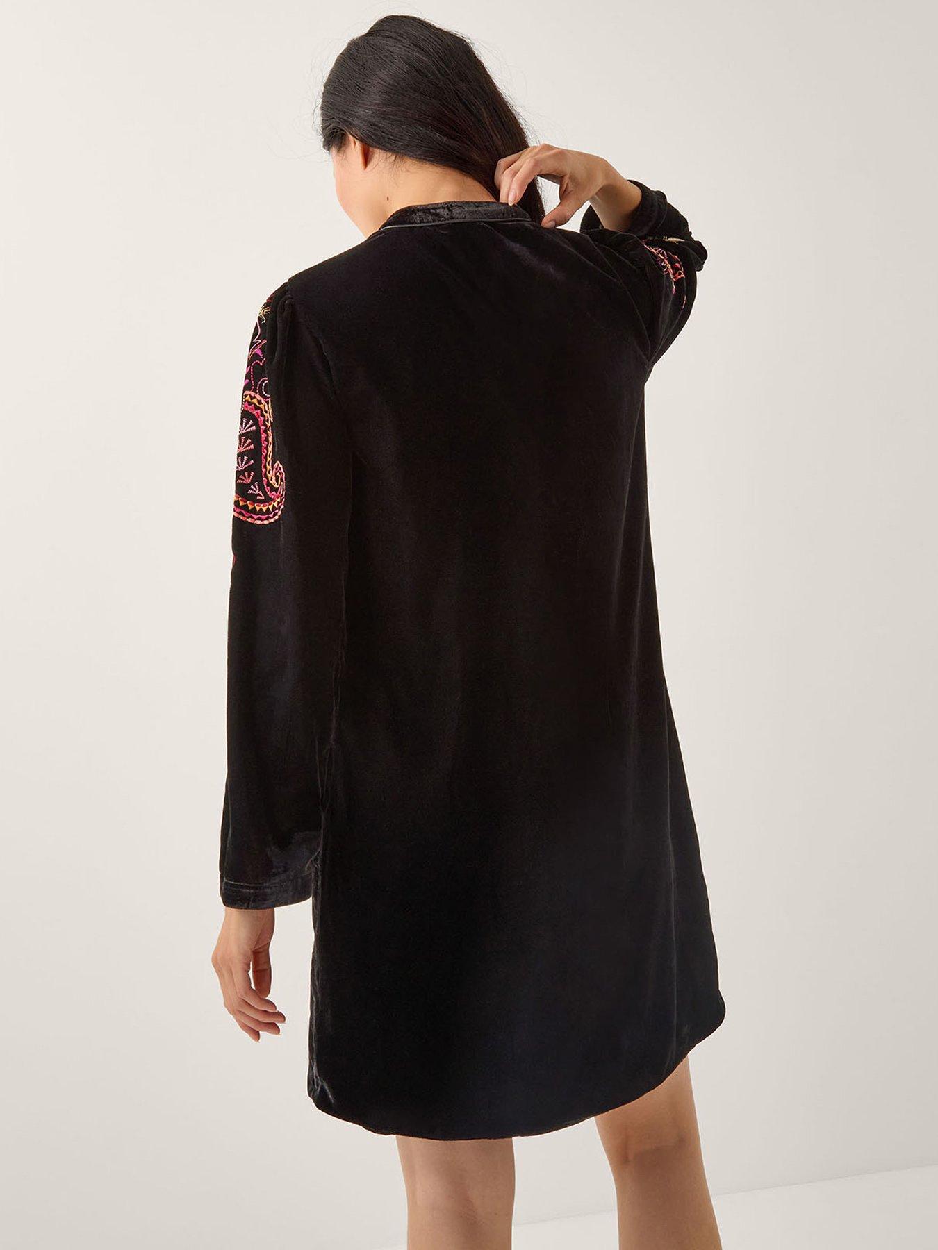 monsoon-faye-velvet-tunic-blackstillFront