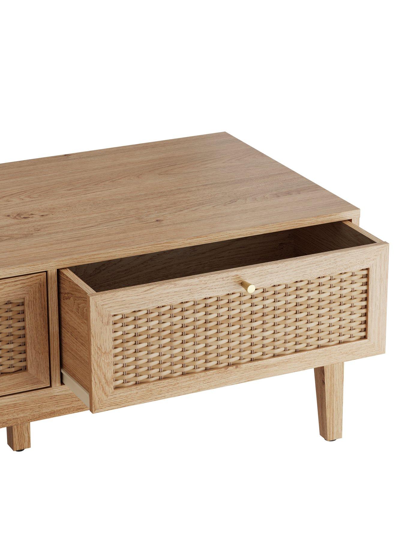 lpd-furniture-bordeaux-coffee-tableoutfit