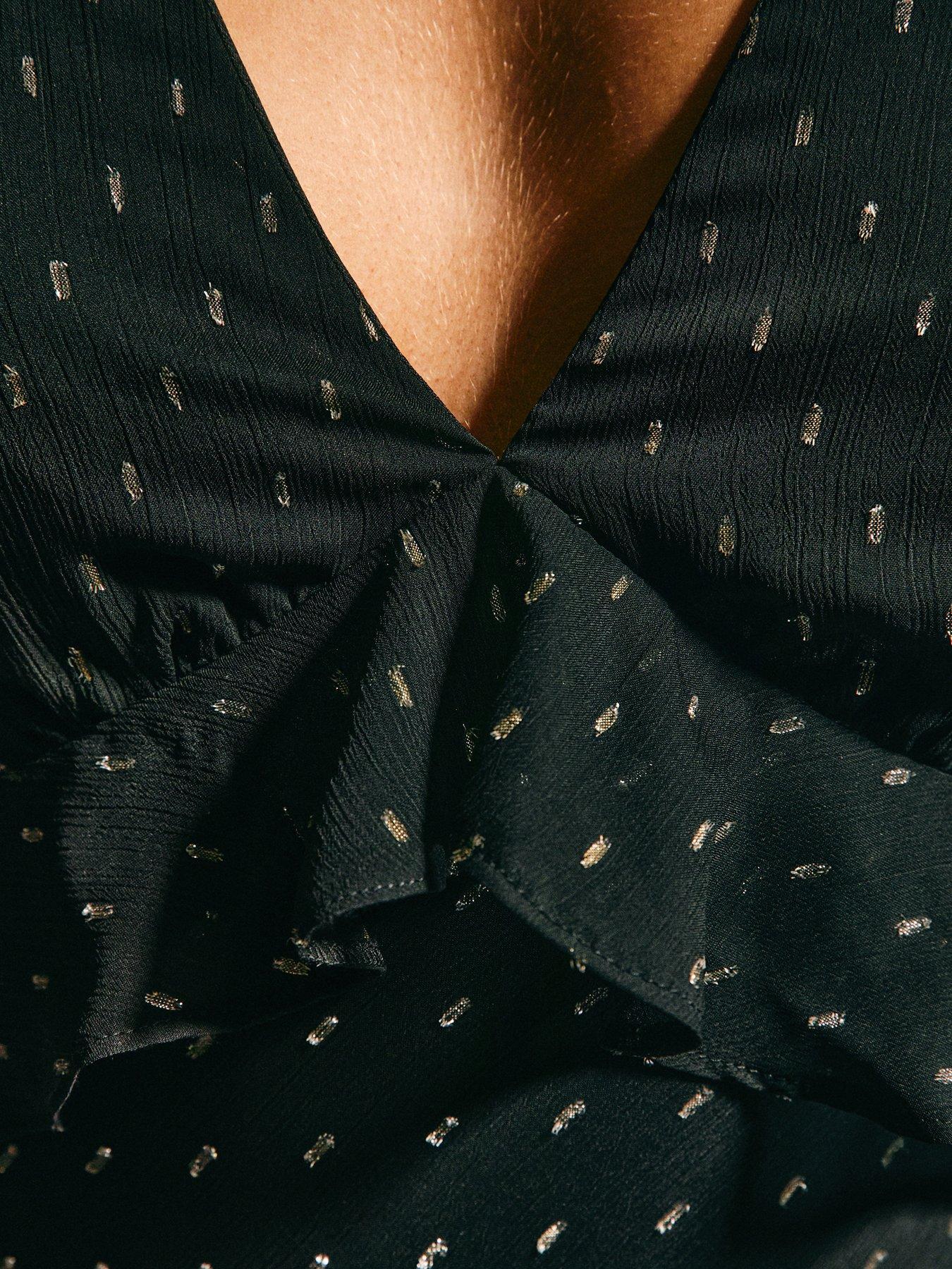 new-look-chiffon-metallic-pattern-ruffled-midi-dress-blackdetail