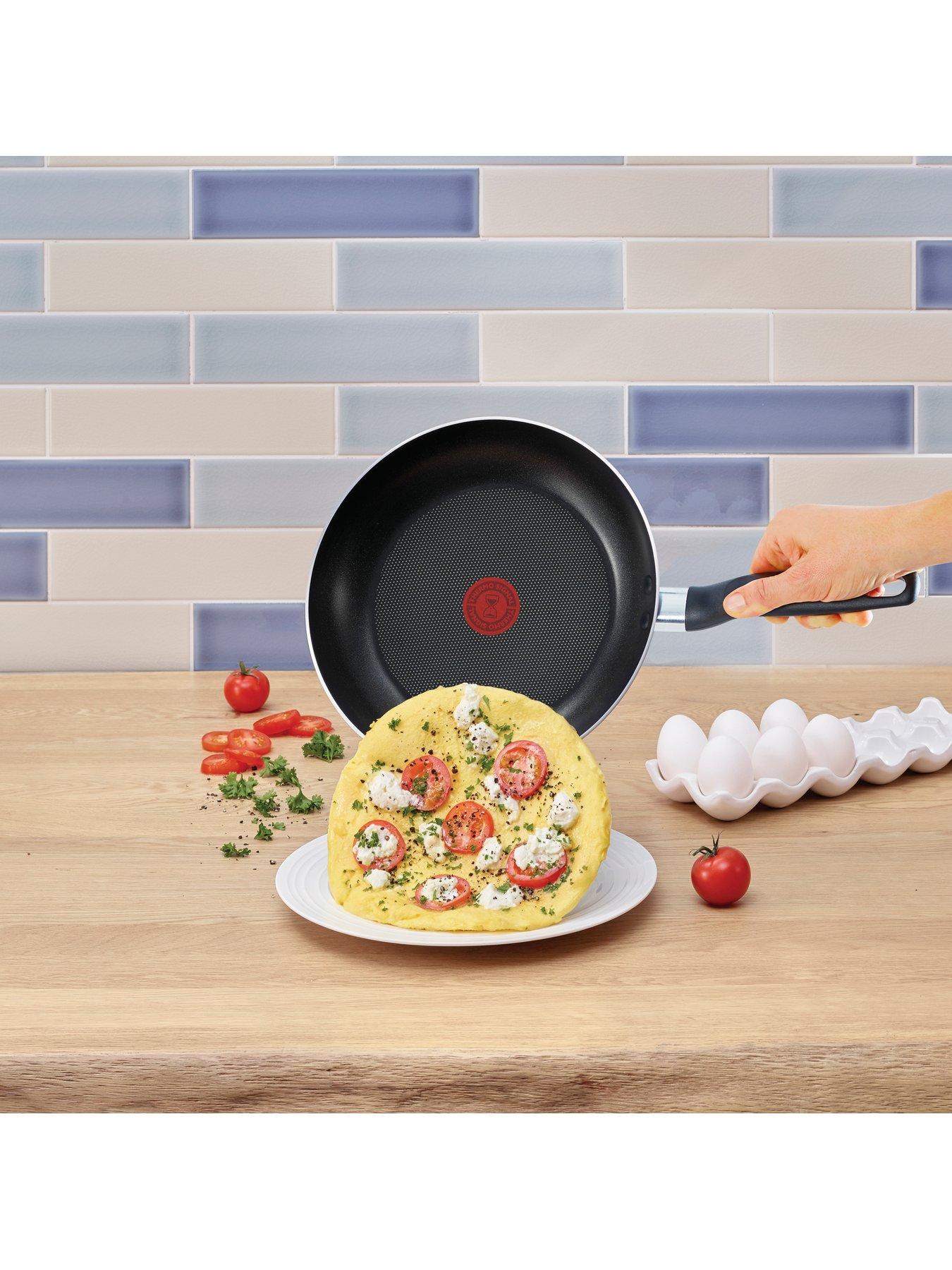 Image 3 of 5 of Tefal Essential Non-Induction 5pc Set of Pans Aluminium