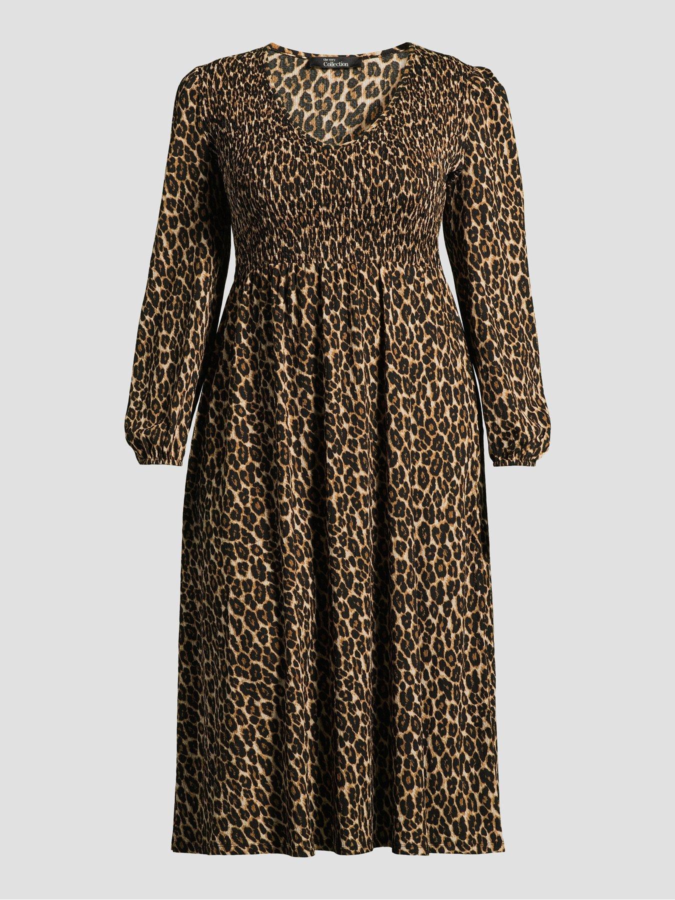 The Very Collection Curve V Neck Shirred Midi Dress | Very Ireland
