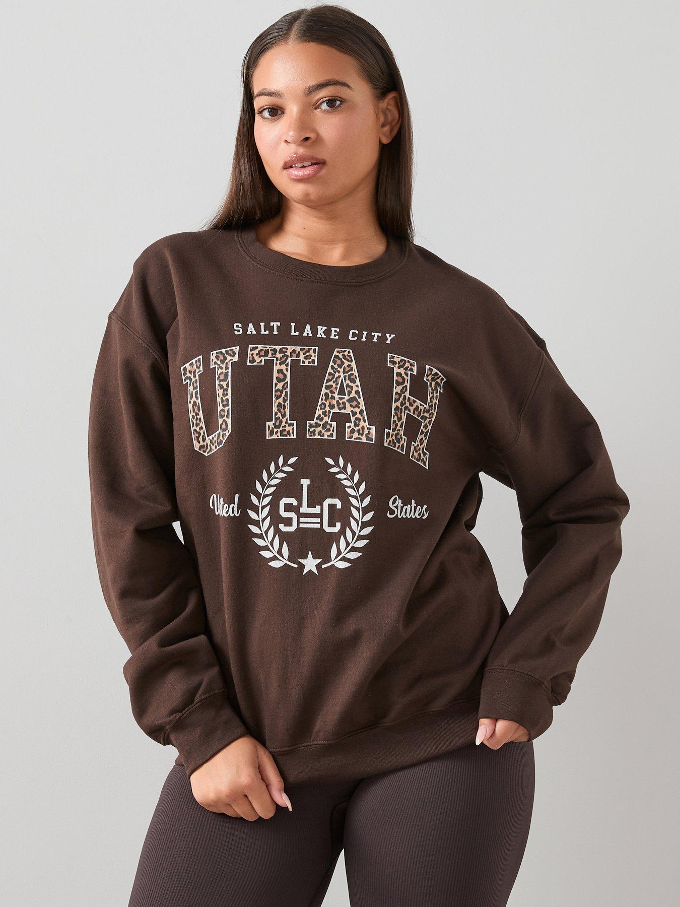the-very-collection-curve-animal-slogan-sweat-brownfront