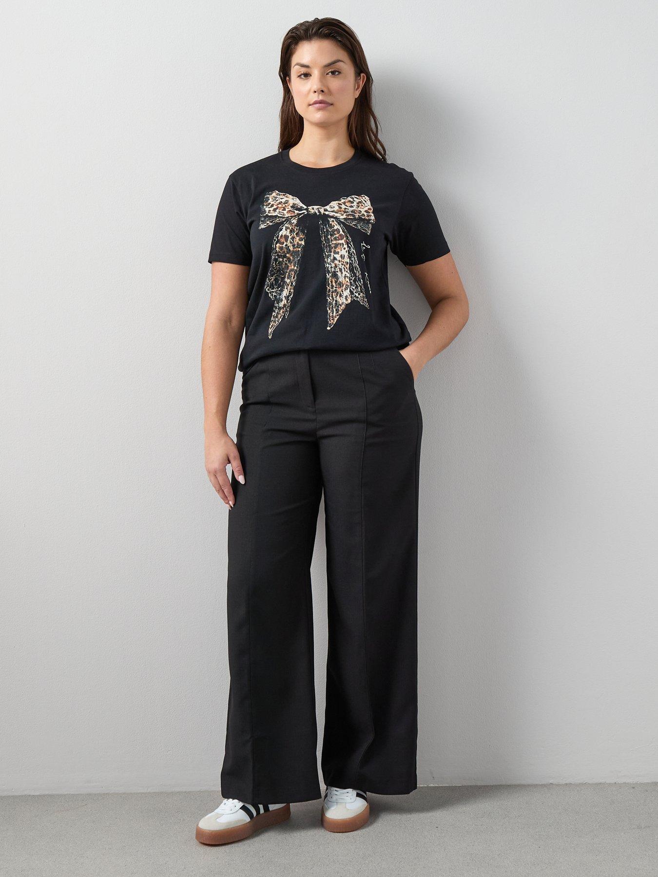 Image 3 of 6 of The Very Collection Curve Printed Bow T-Shirt - Black