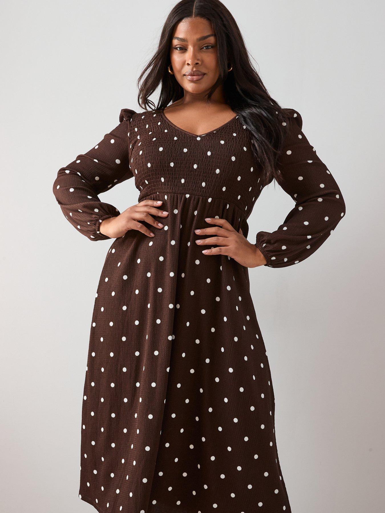 the-very-collection-curve-v-neck-shirred-midi-dress-spot-printback
