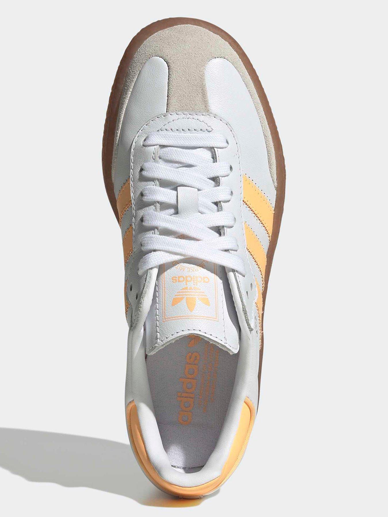 adidas-originals-junior-unisex-samba-trainers-whiteoutfit