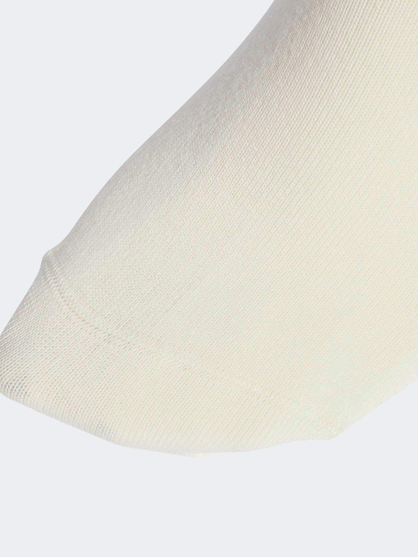Image 3 of 4 of adidas Originals Unisex Crew Socks 3 Pack - White