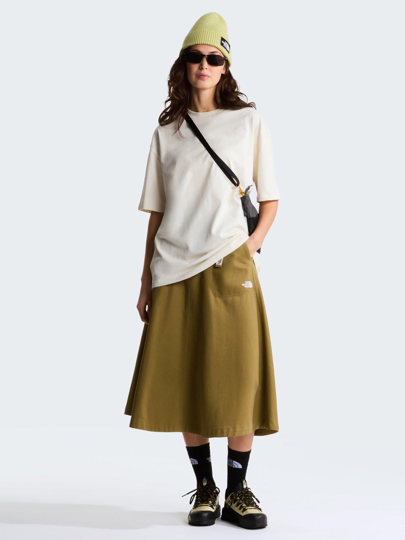 the-north-face-womens-essential-simple-dome-oversized-t-shirt-whiteback
