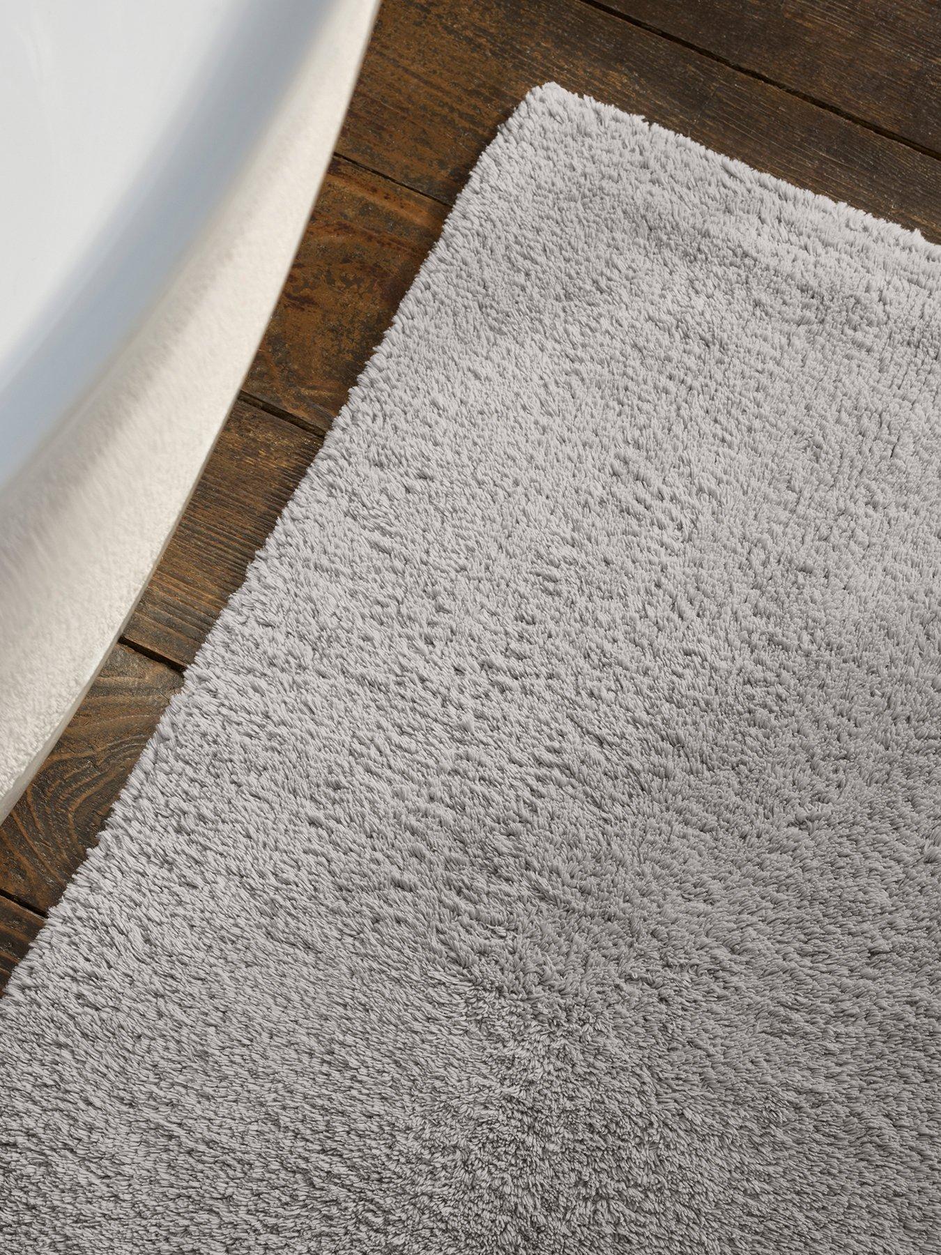 Christy Reversible Medium Bath Rug