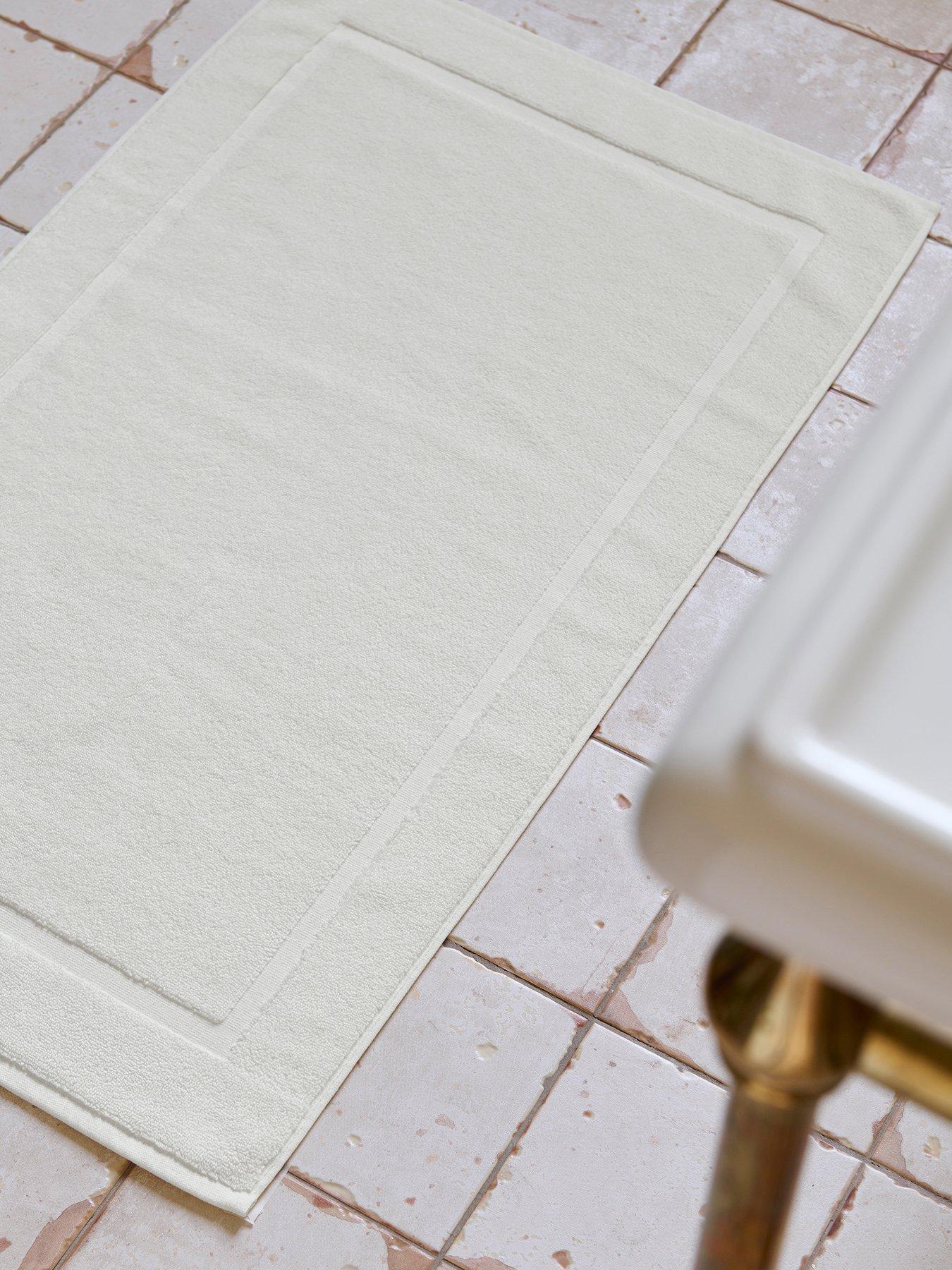 christy-renaissance-egyptian-cotton-bath-mat