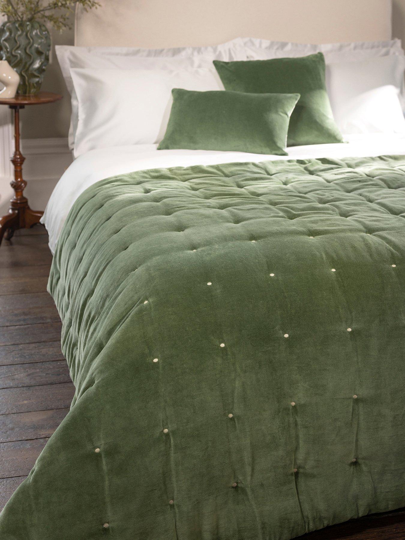 Christy Jaipur Luxury Velvet Quilted Throw