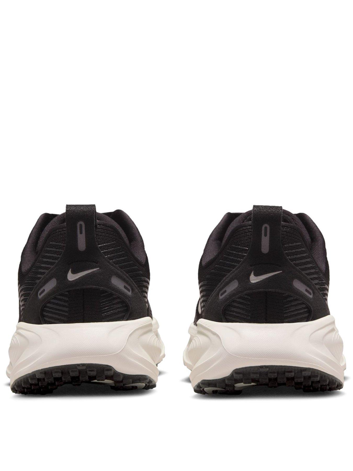Image 3 of 7 of Nike Junior Vomero 18 Trainers - Black
