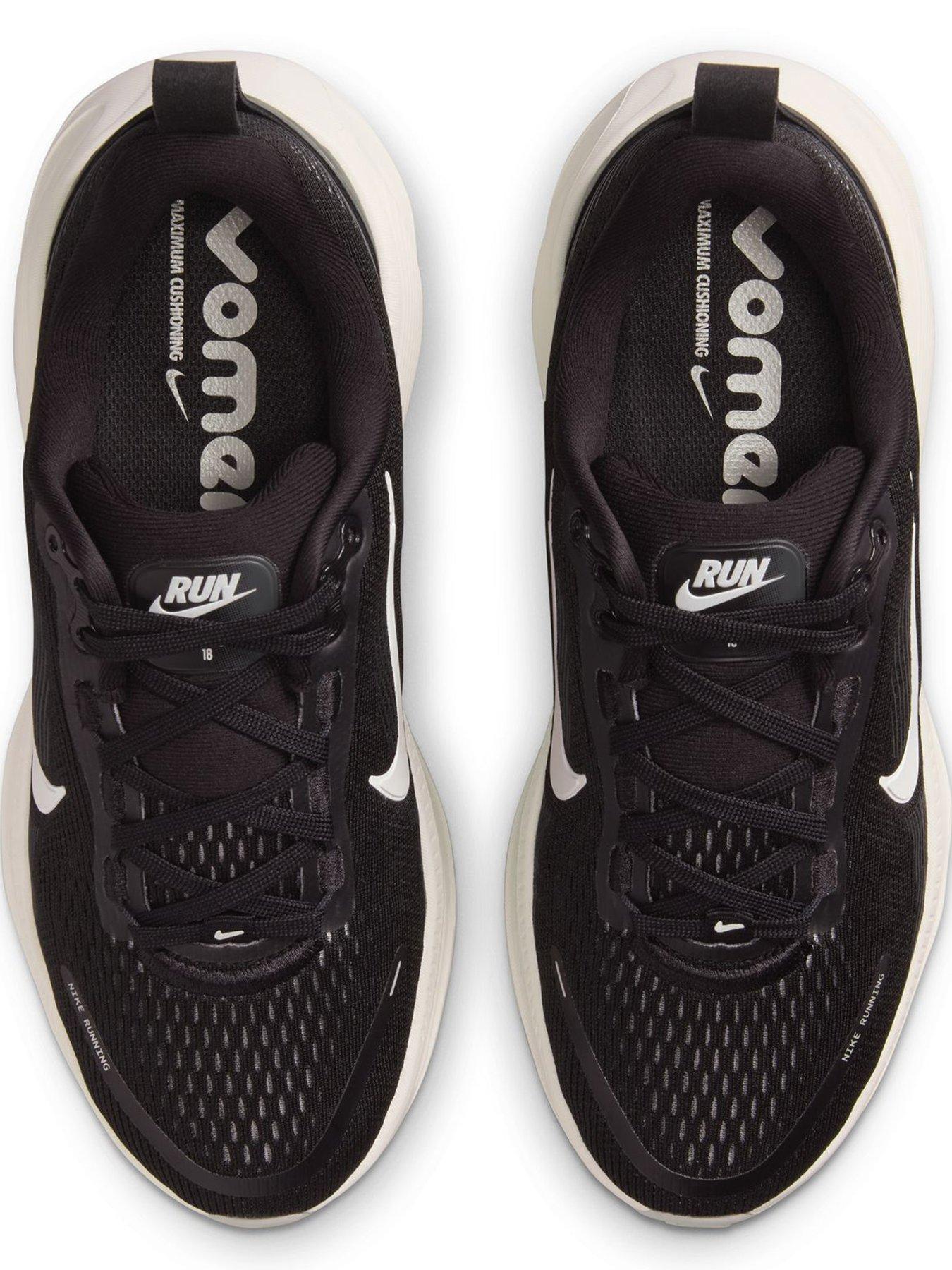Image 4 of 7 of Nike Junior Vomero 18 Trainers - Black